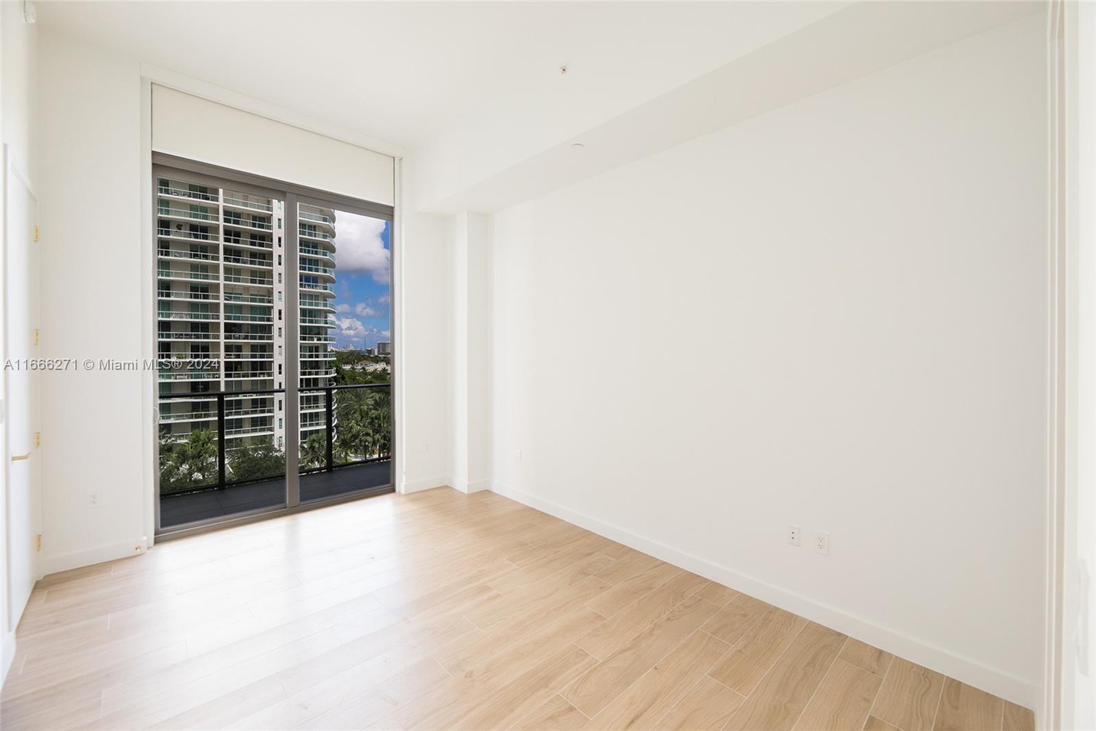 2655 S Bayshore Dr # 606