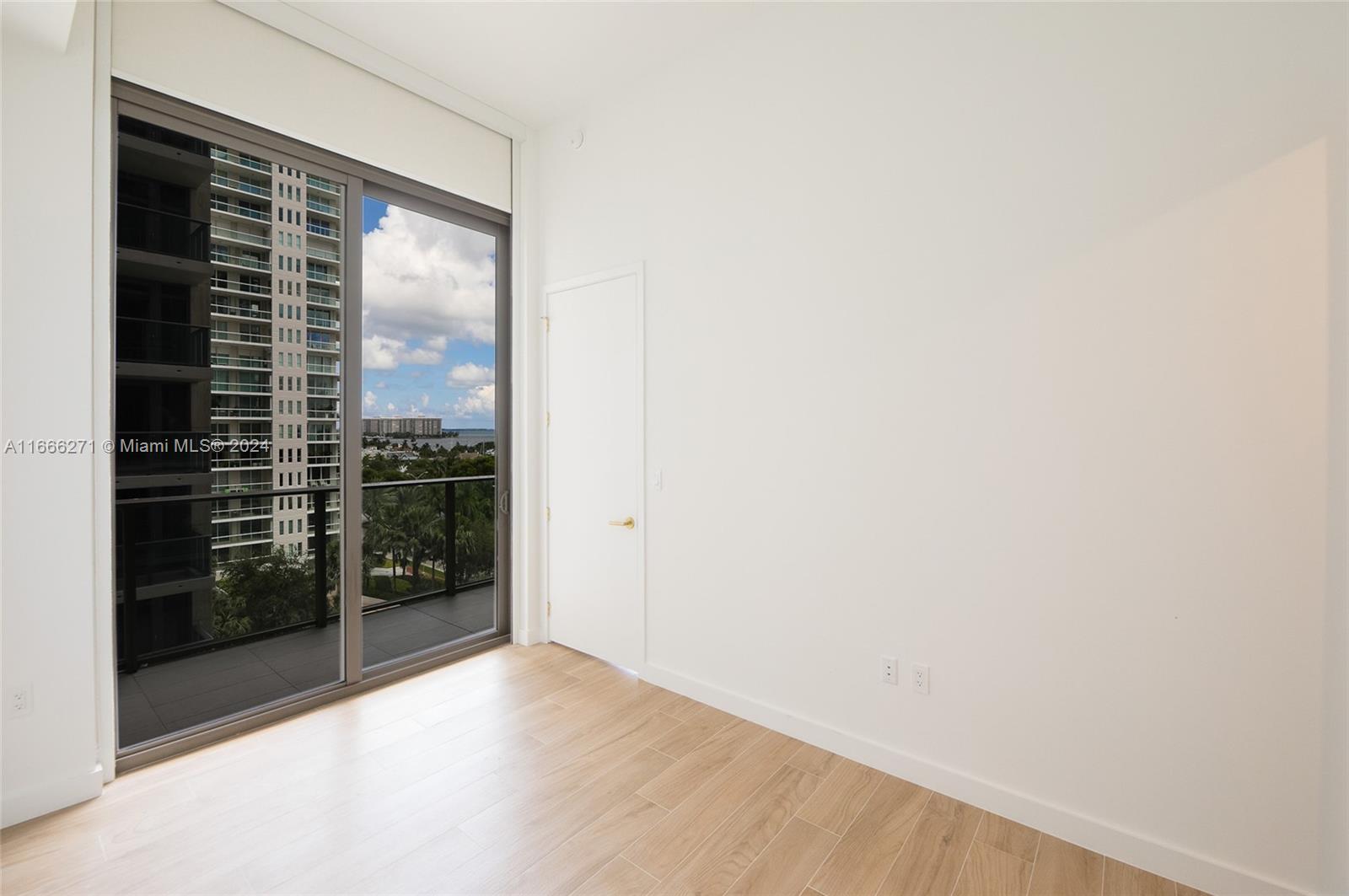 2655 S Bayshore Dr # 606