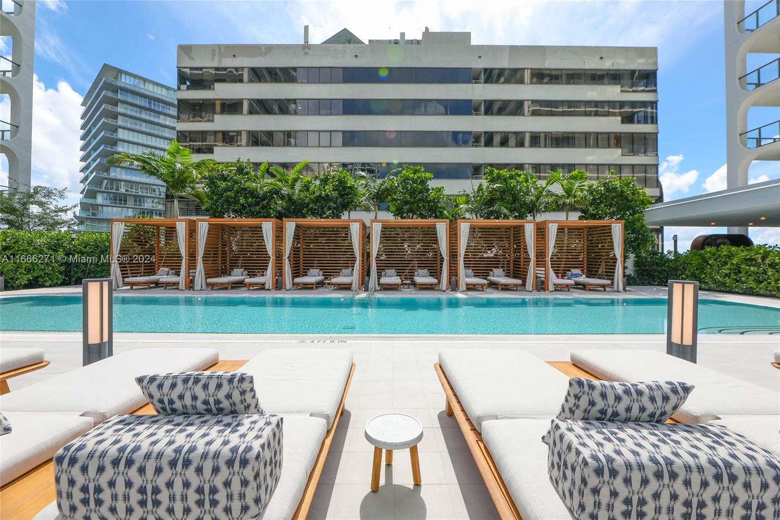 2655 S Bayshore Dr # 606