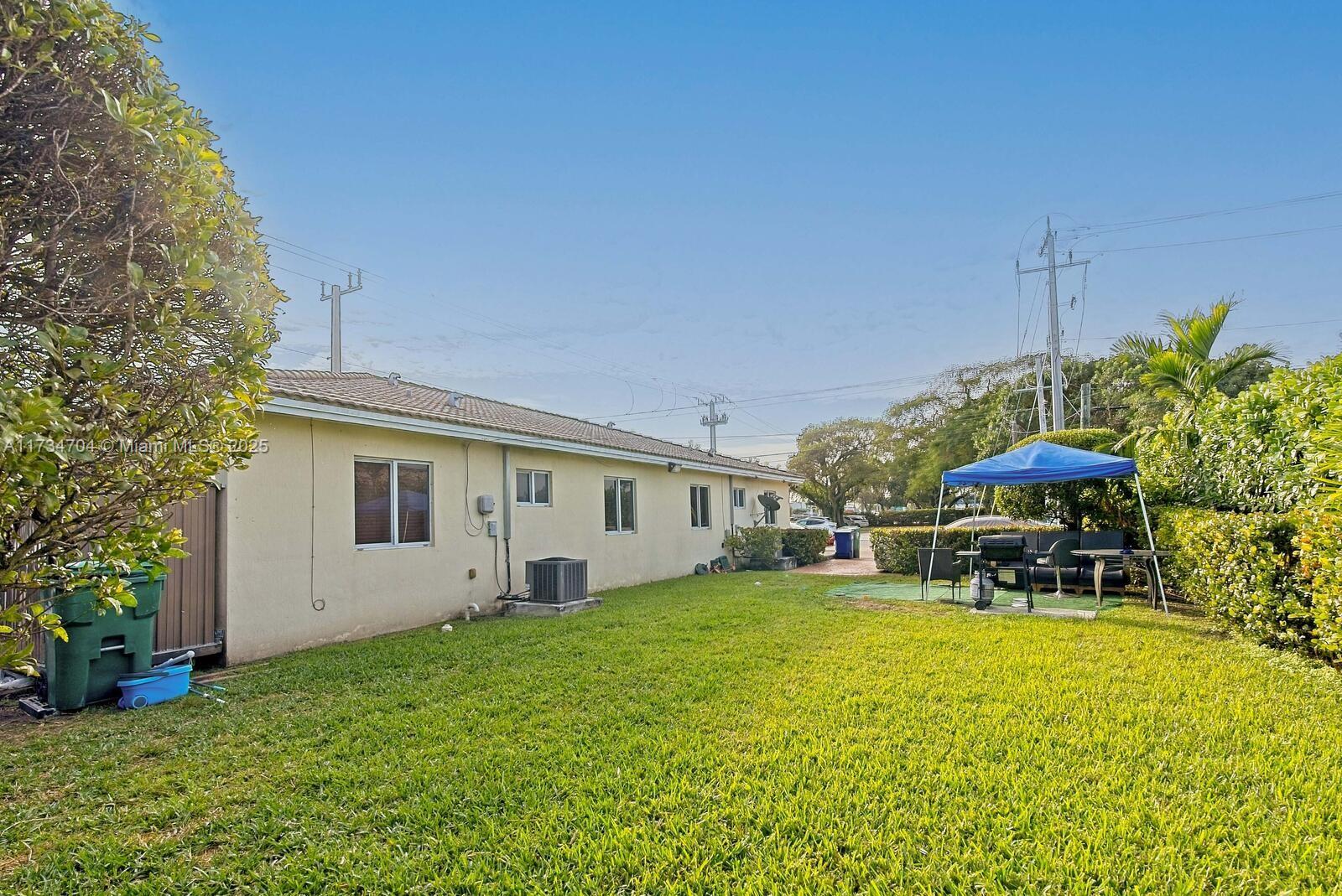 3740 SW 87th Ave
