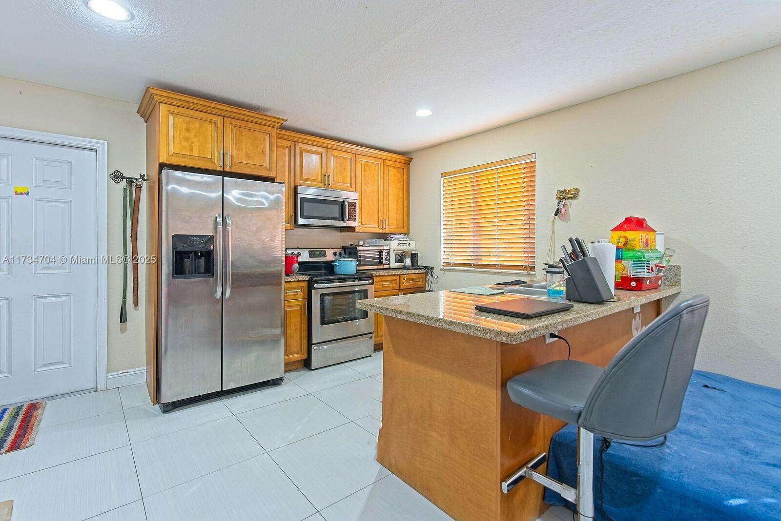 3740 SW 87th Ave