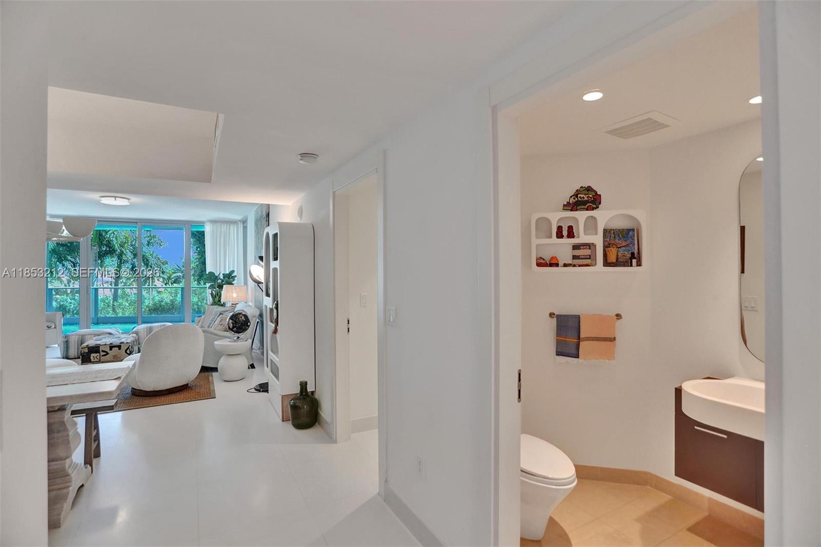 2627 S Bayshore Dr # 506