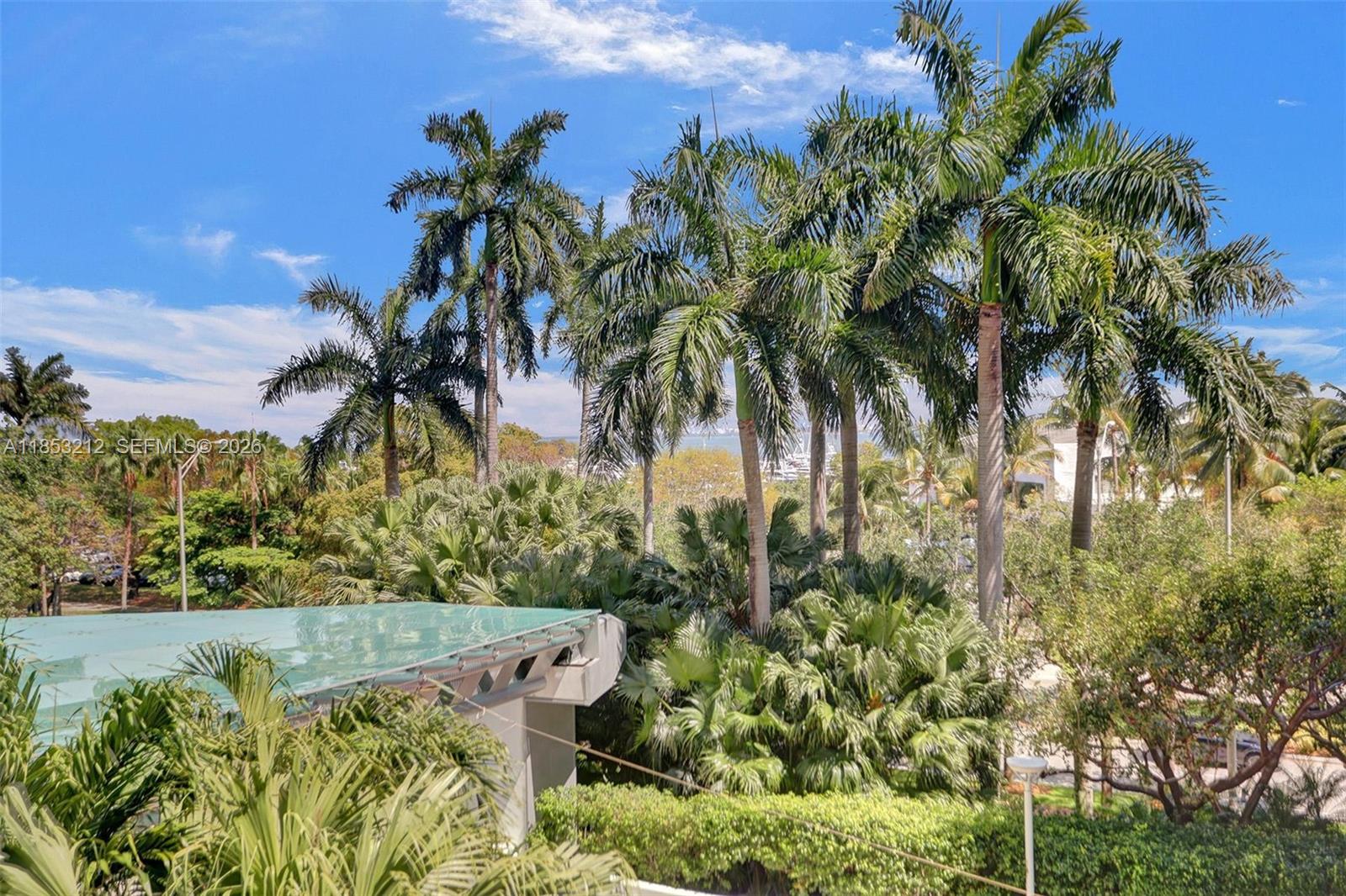 2627 S Bayshore Dr # 506