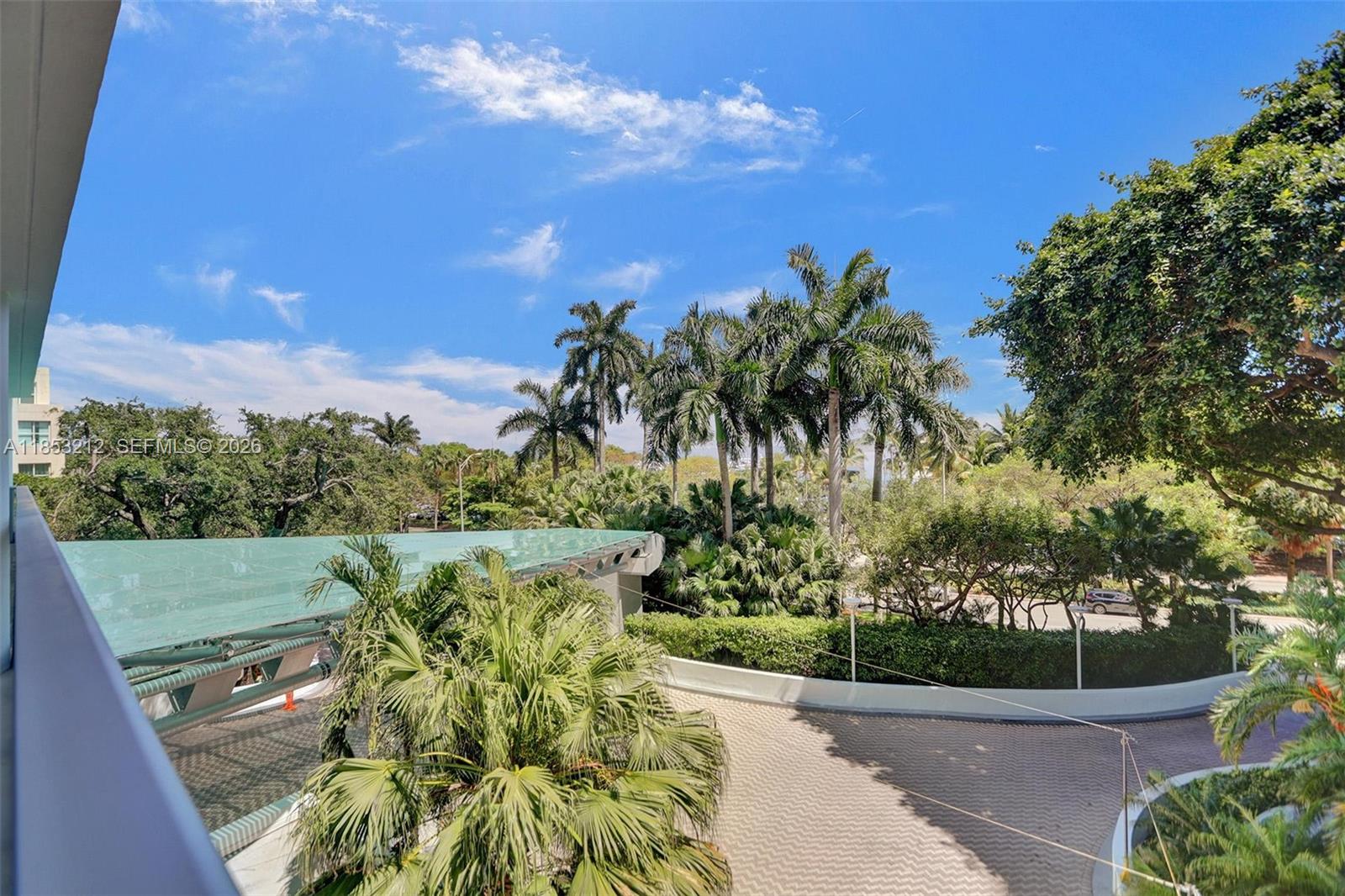 2627 S Bayshore Dr # 506