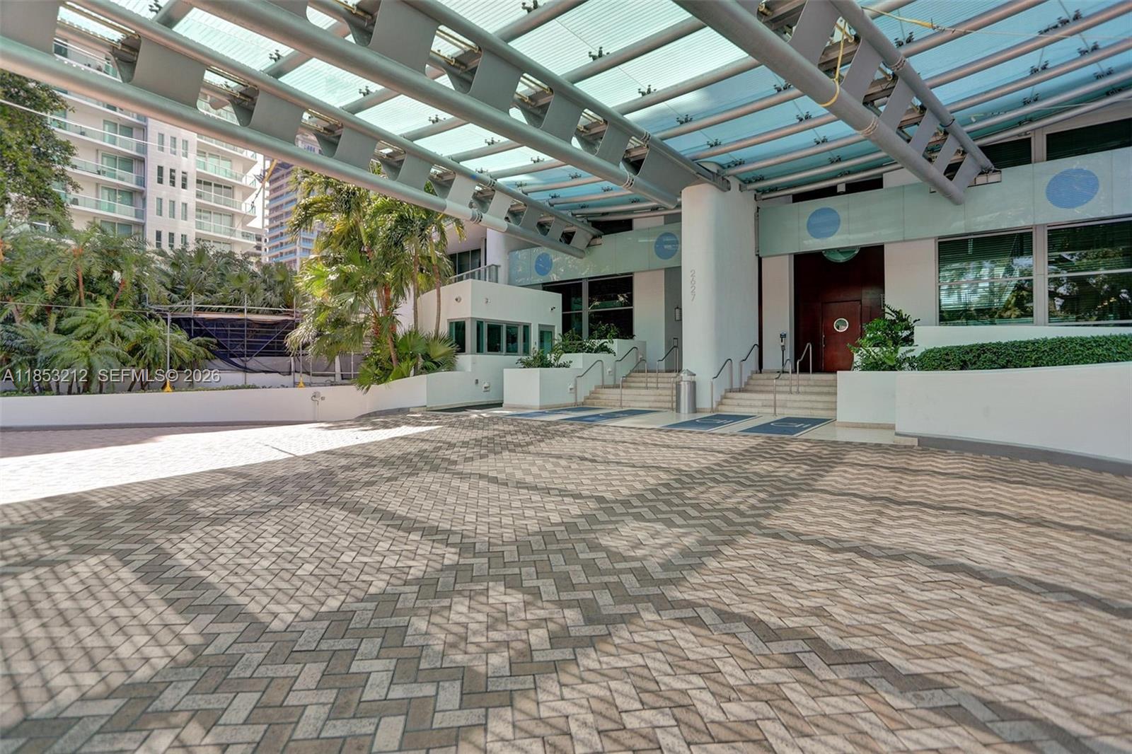 2627 S Bayshore Dr # 506