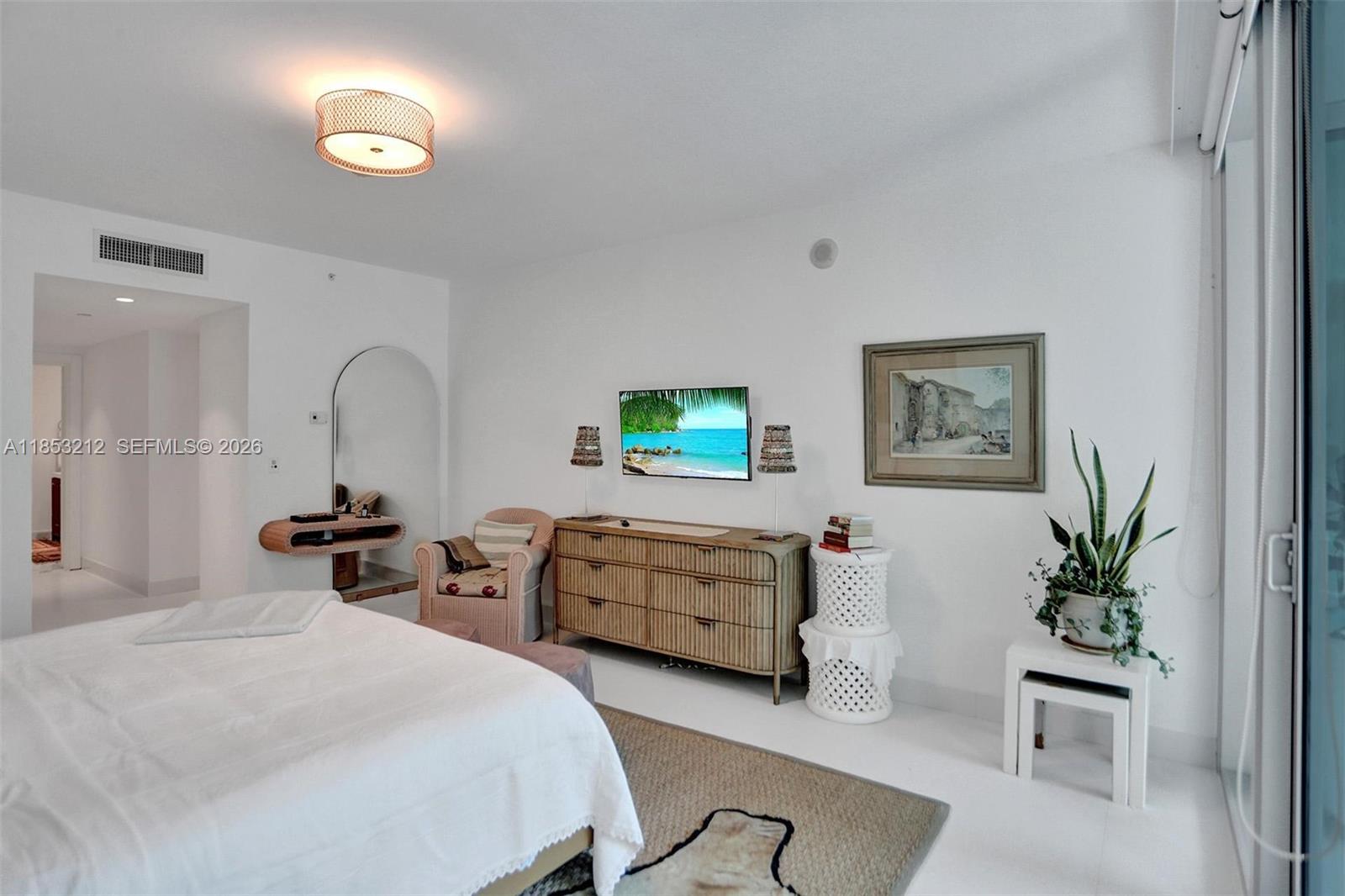 2627 S Bayshore Dr # 506