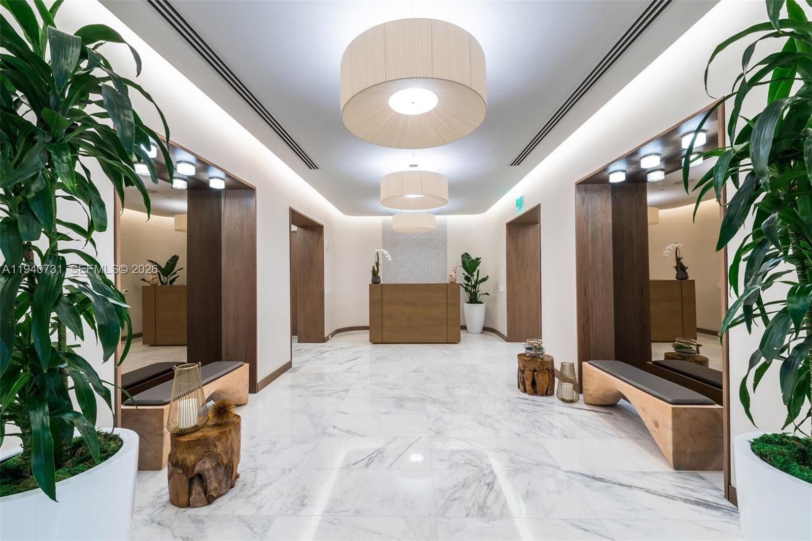 2831 S Bayshore Dr # 401