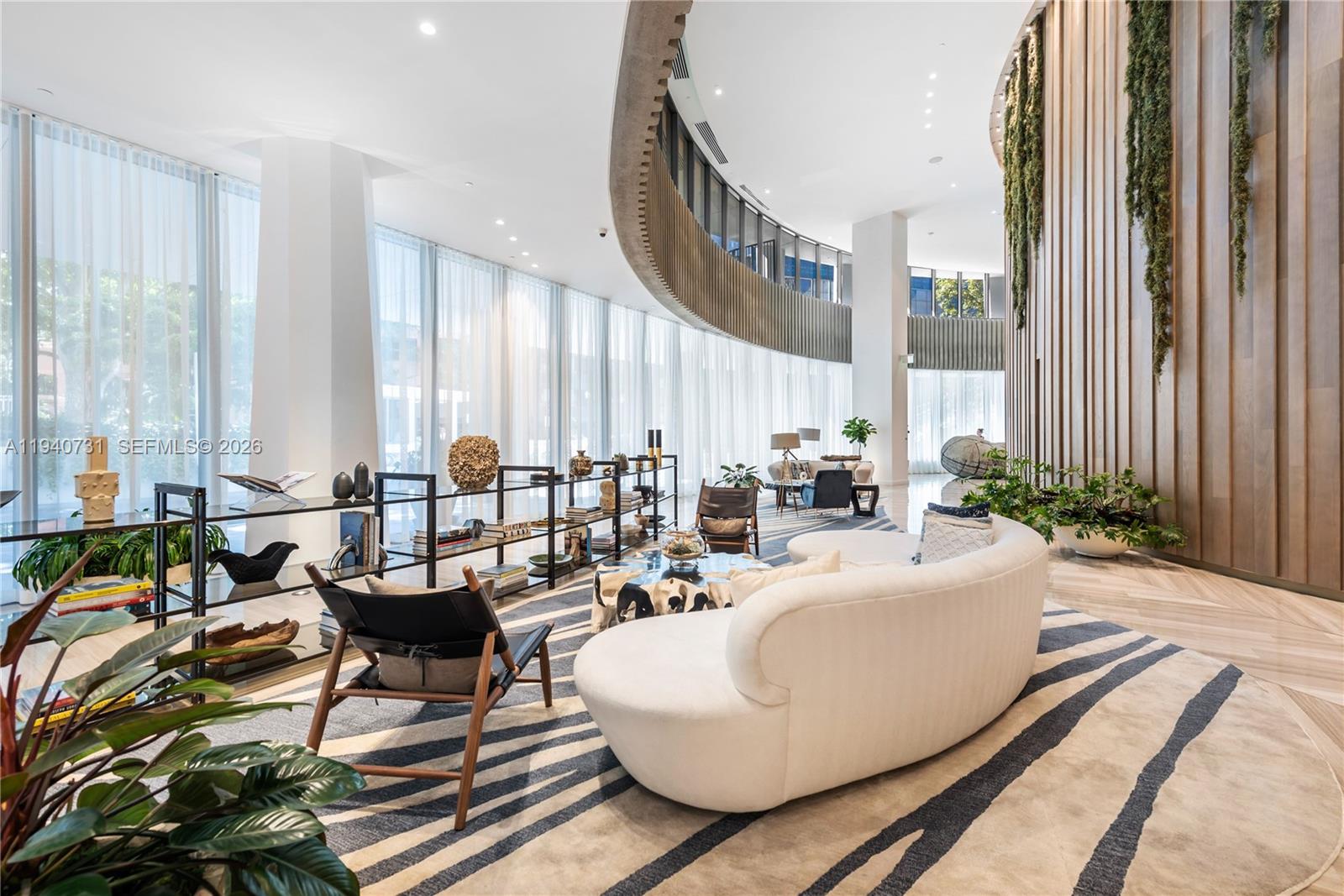 2831 S Bayshore Dr # 401