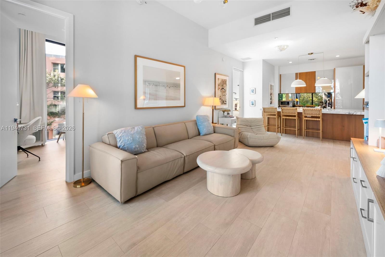 2831 S Bayshore Dr # 401