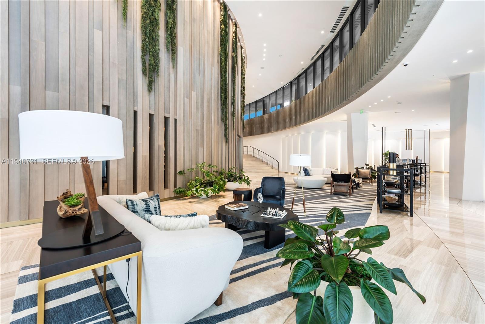 2831 S Bayshore Dr # 401