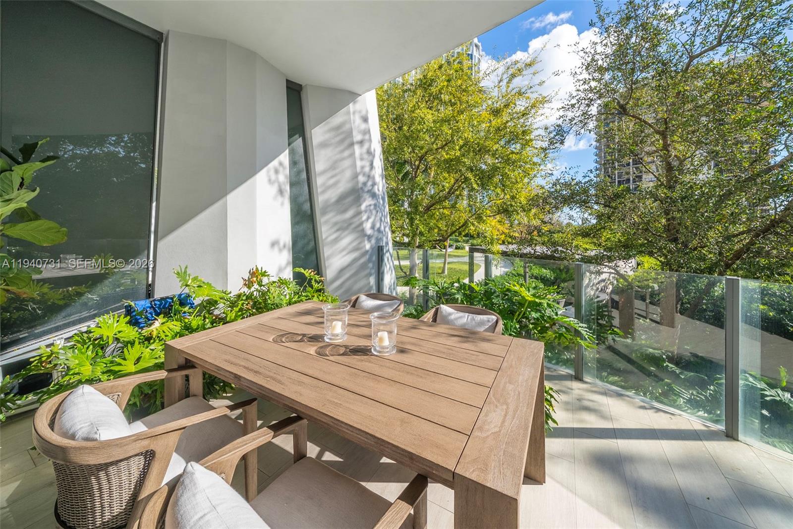 2831 S Bayshore Dr # 401