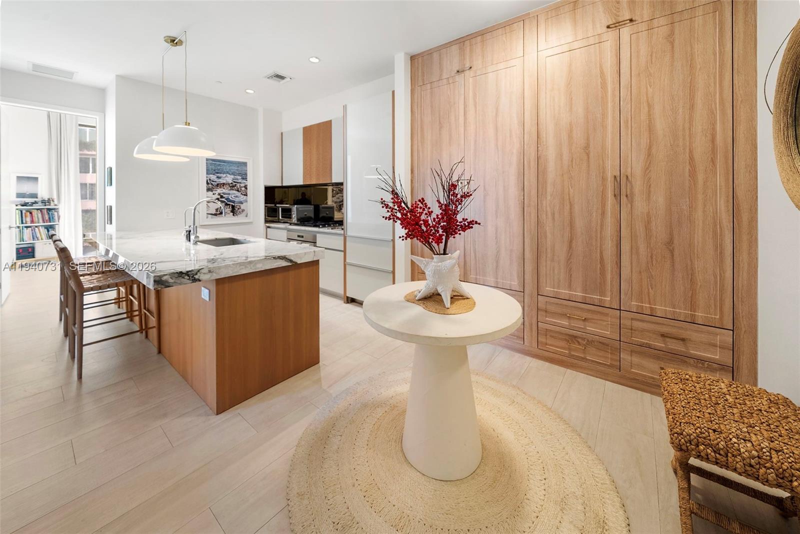 2831 S Bayshore Dr # 401