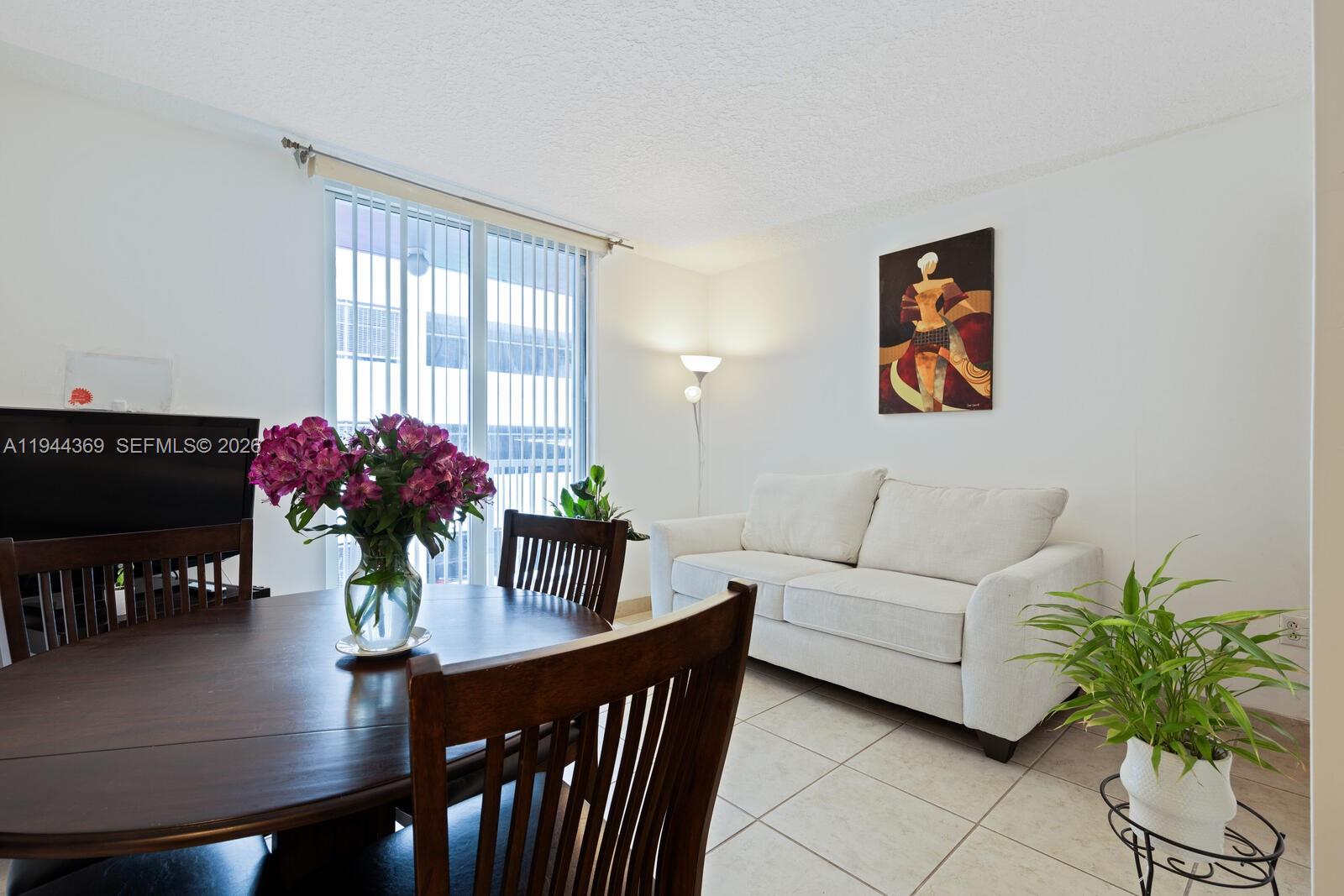 104 SW 9th St # 1207