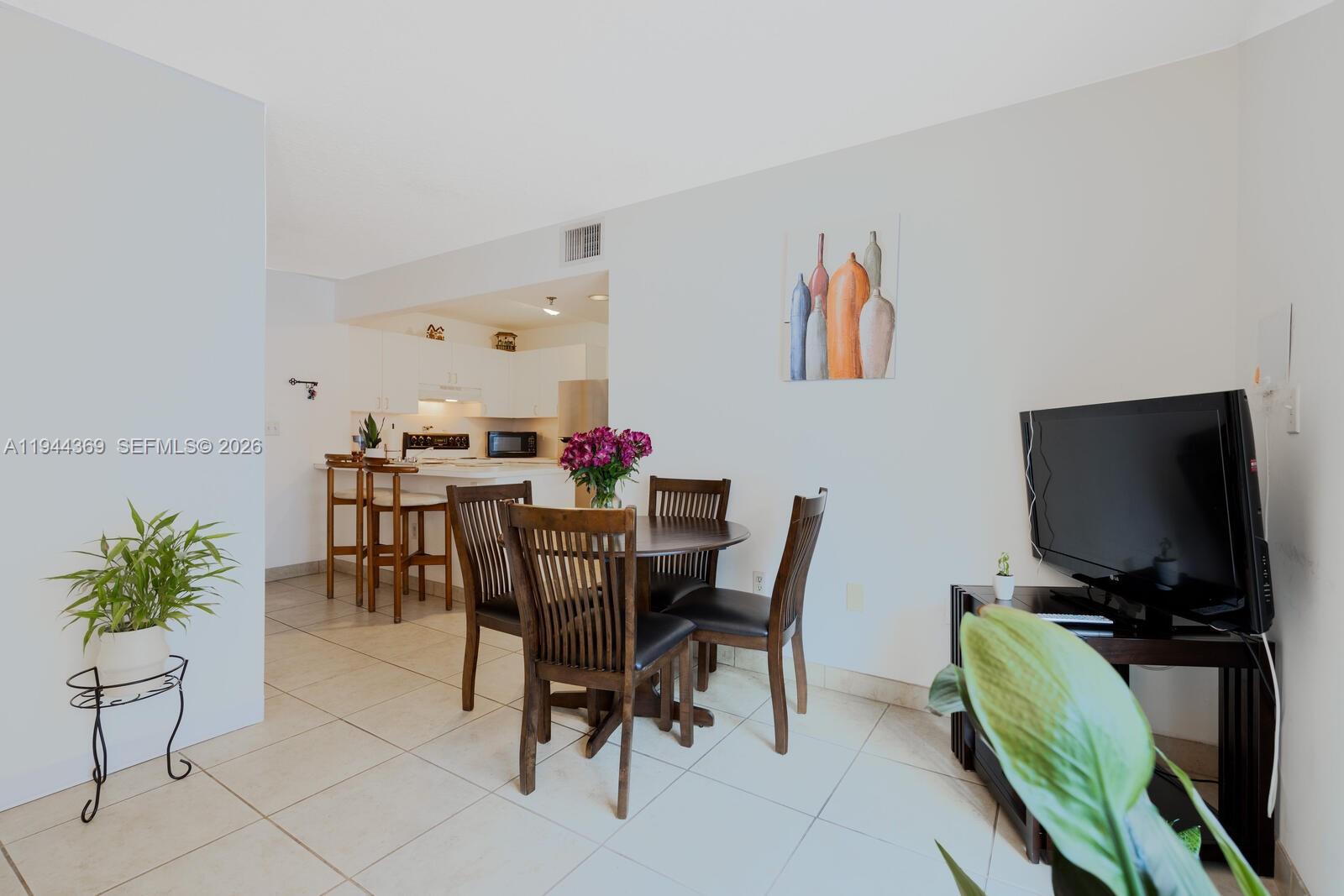 104 SW 9th St # 1207