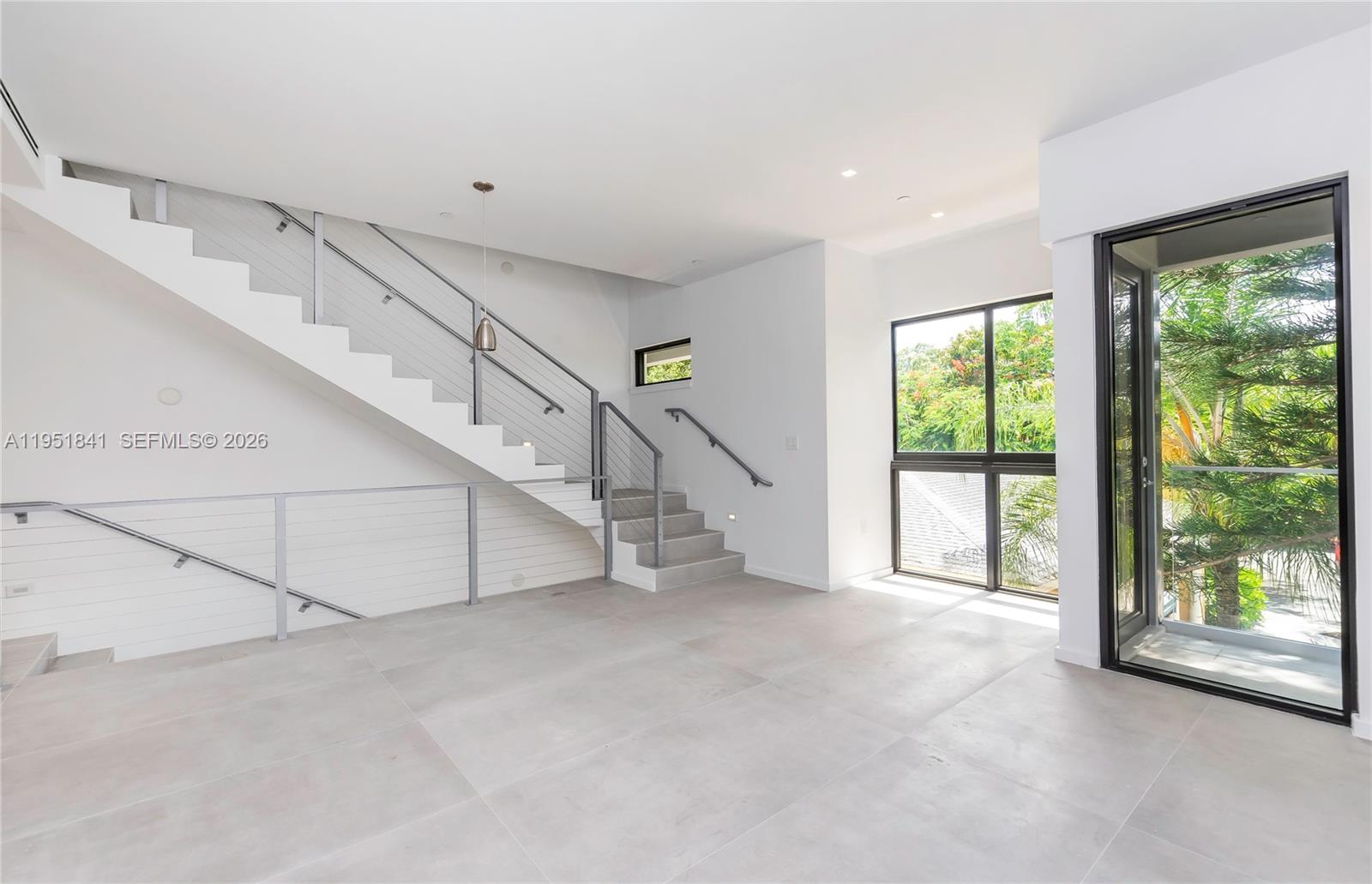 3264 Bird Ave