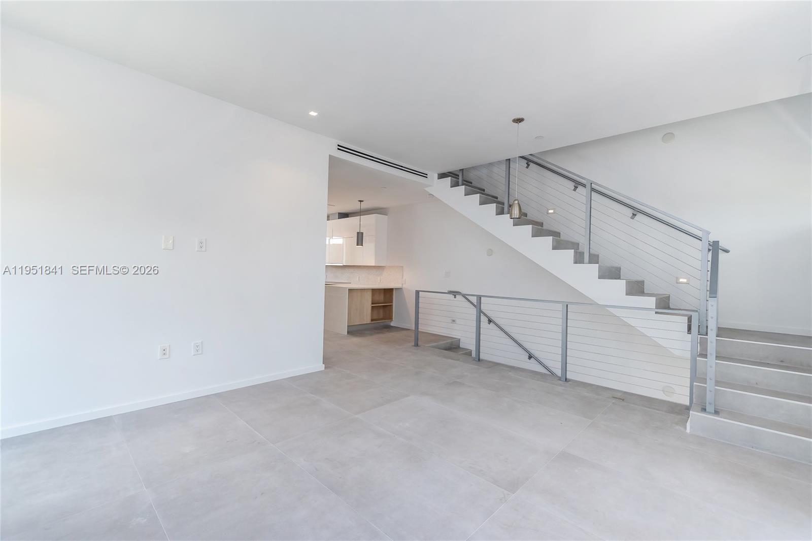 3264 Bird Ave