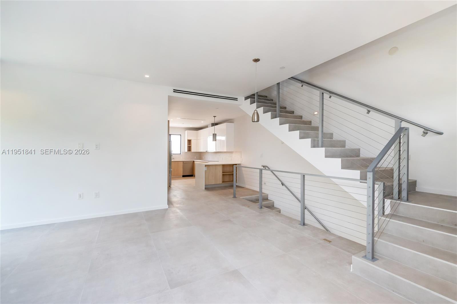 3264 Bird Ave