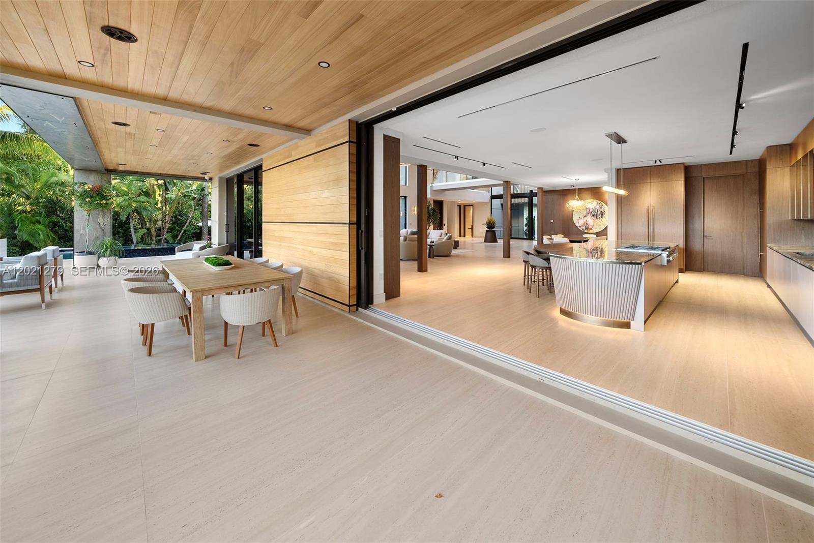 905 Belle Meade Island Dr