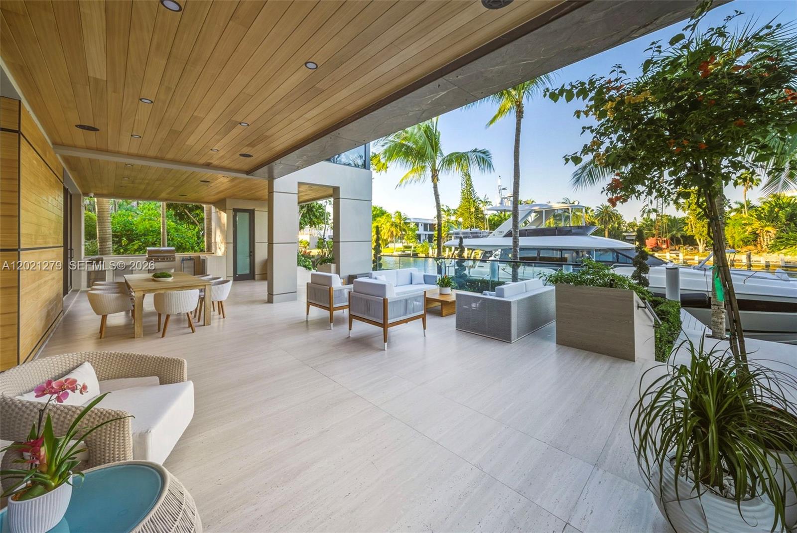 905 Belle Meade Island Dr