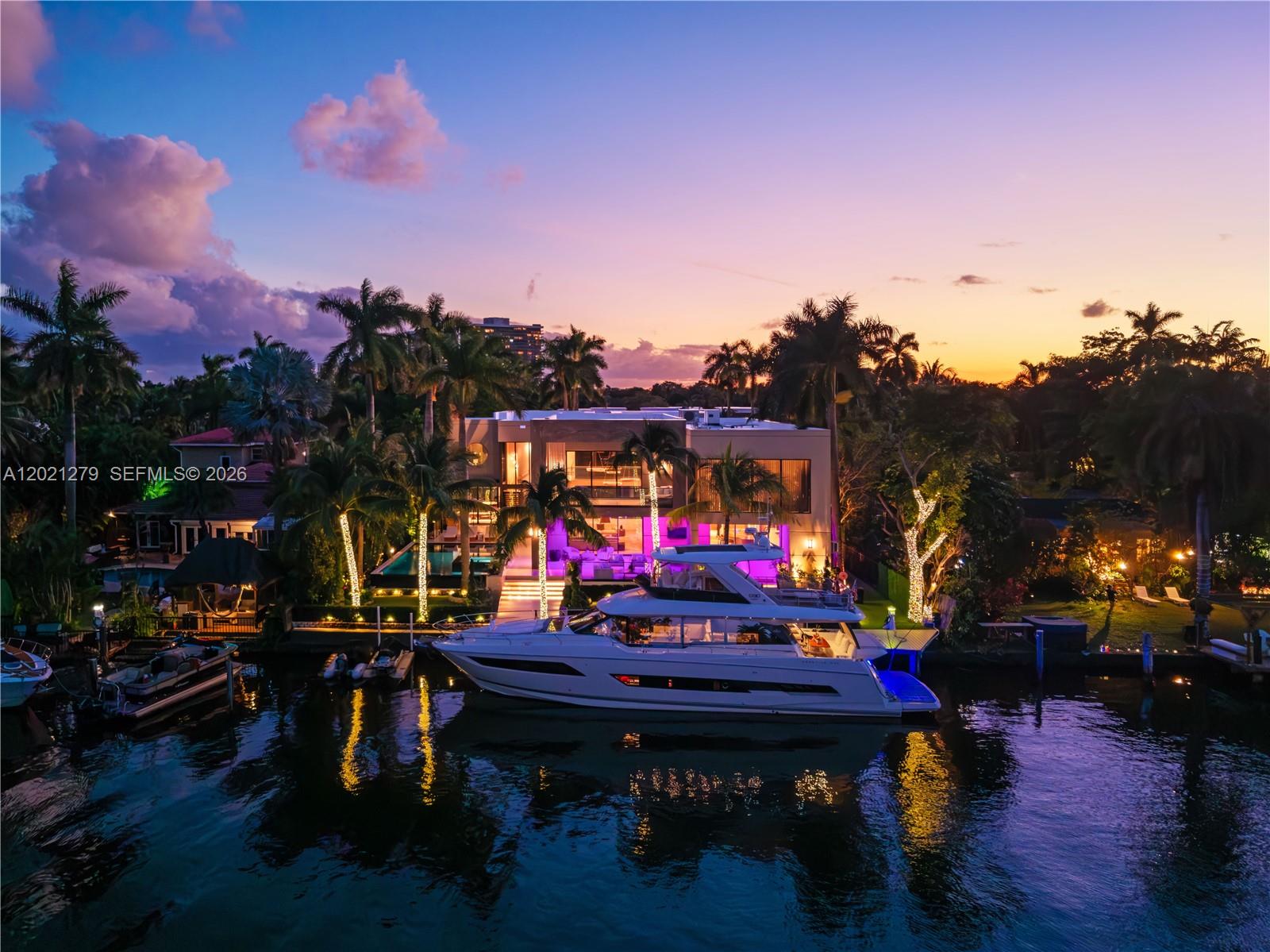905 Belle Meade Island Dr