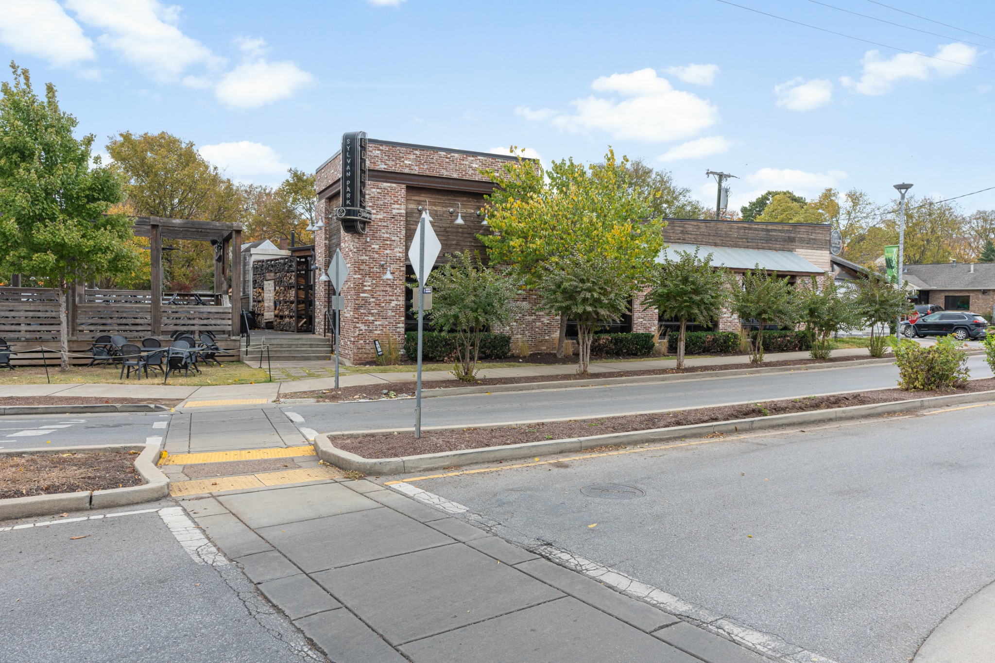 4601 Sloan Rd Unit: 3