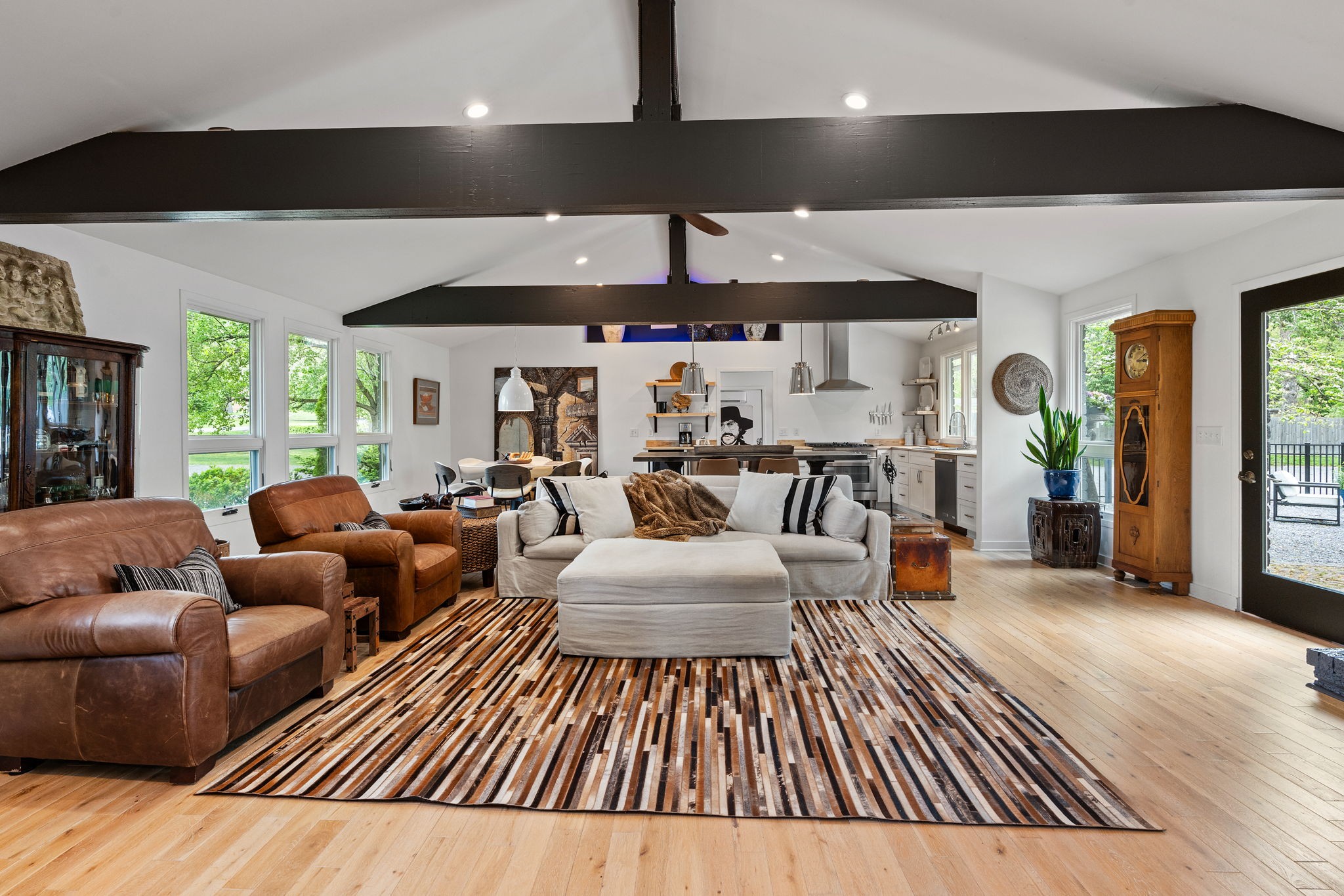 1004 Hickory Hollow Rd