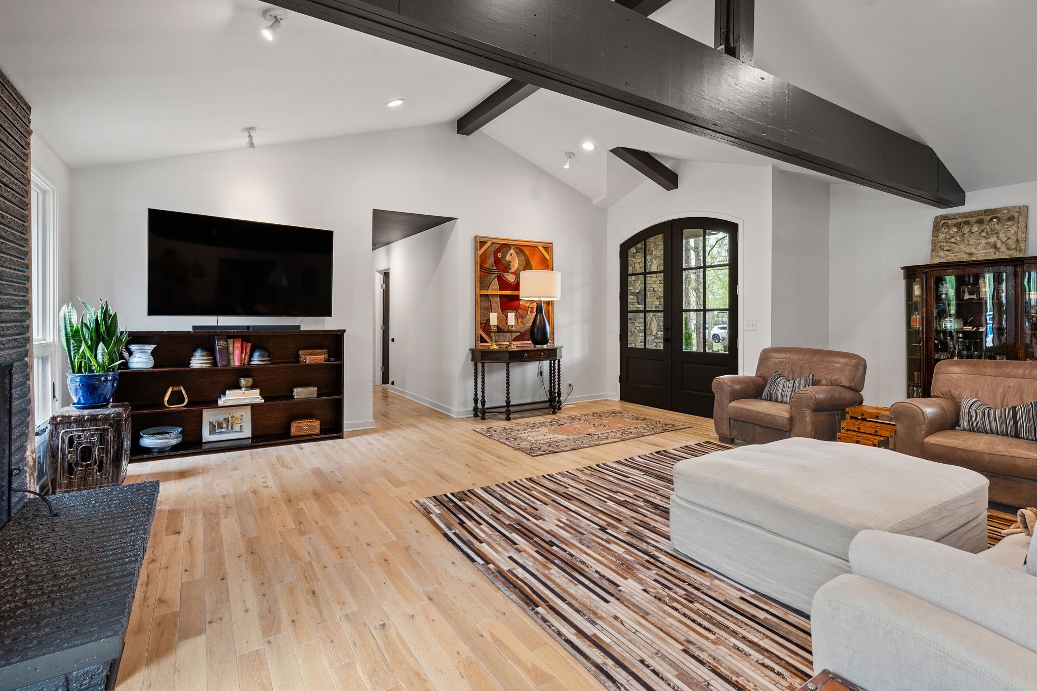 1004 Hickory Hollow Rd