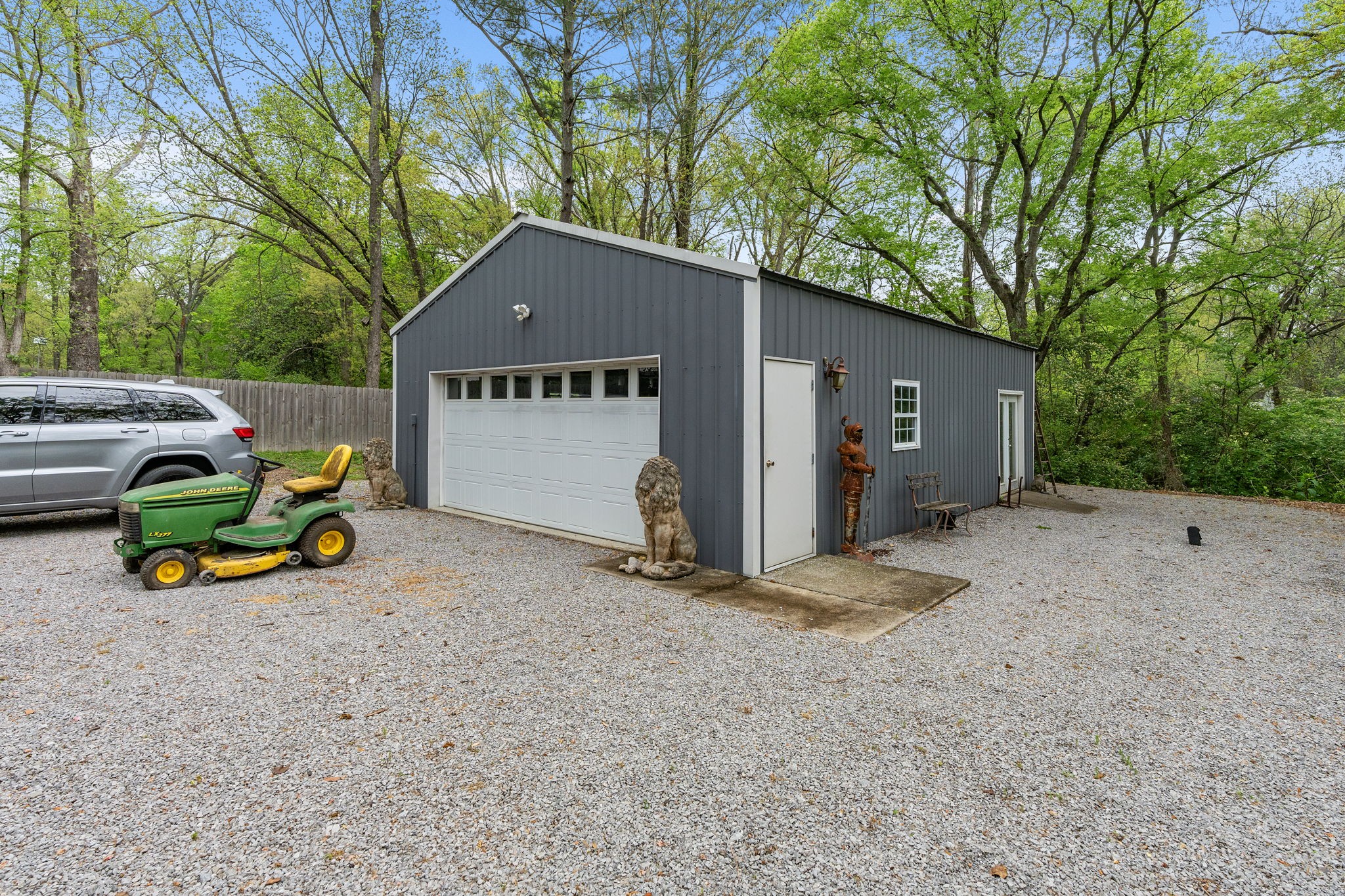 1004 Hickory Hollow Rd