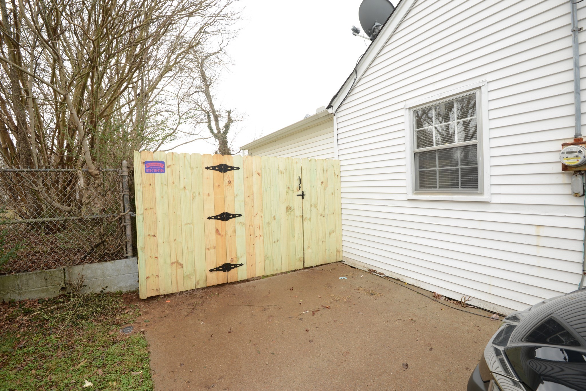 912 Oneida Ave