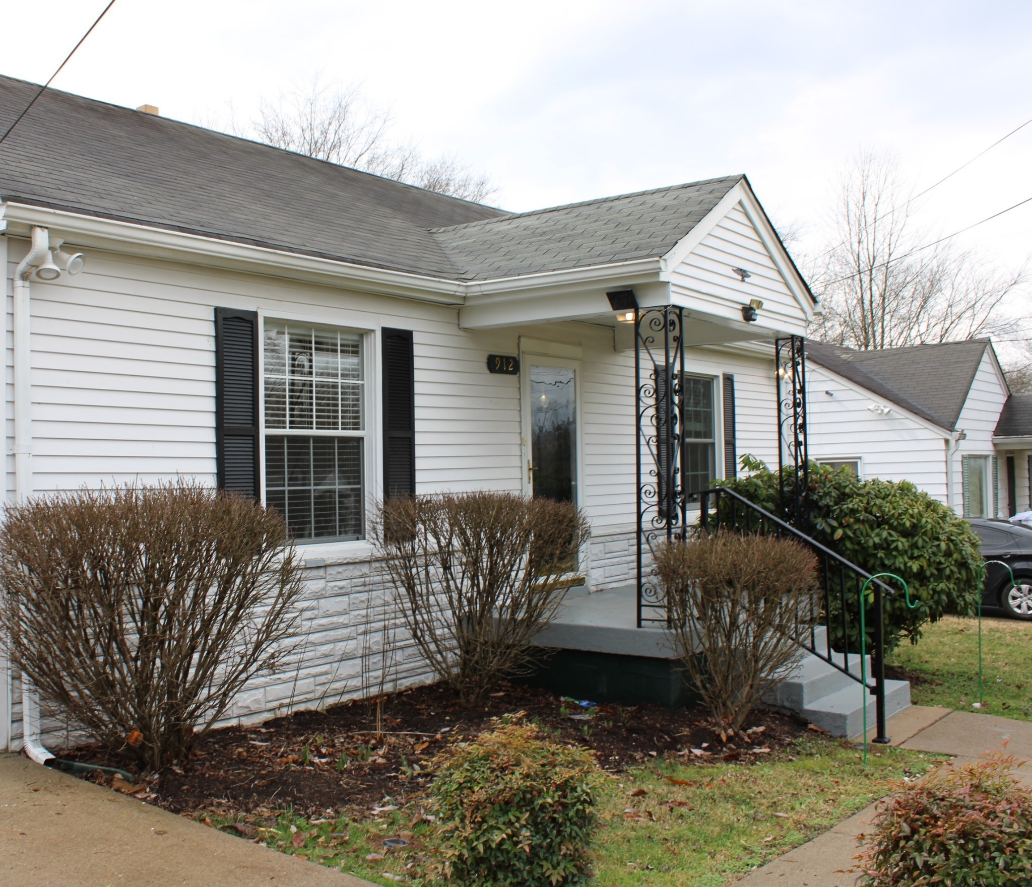 912 Oneida Ave