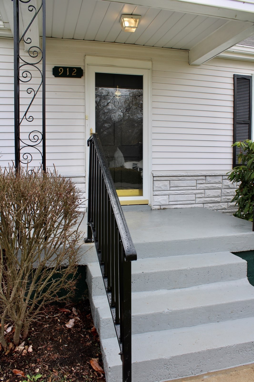 912 Oneida Ave