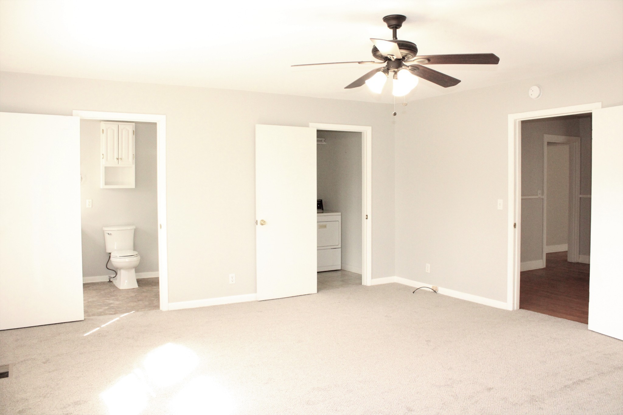 912 Oneida Ave