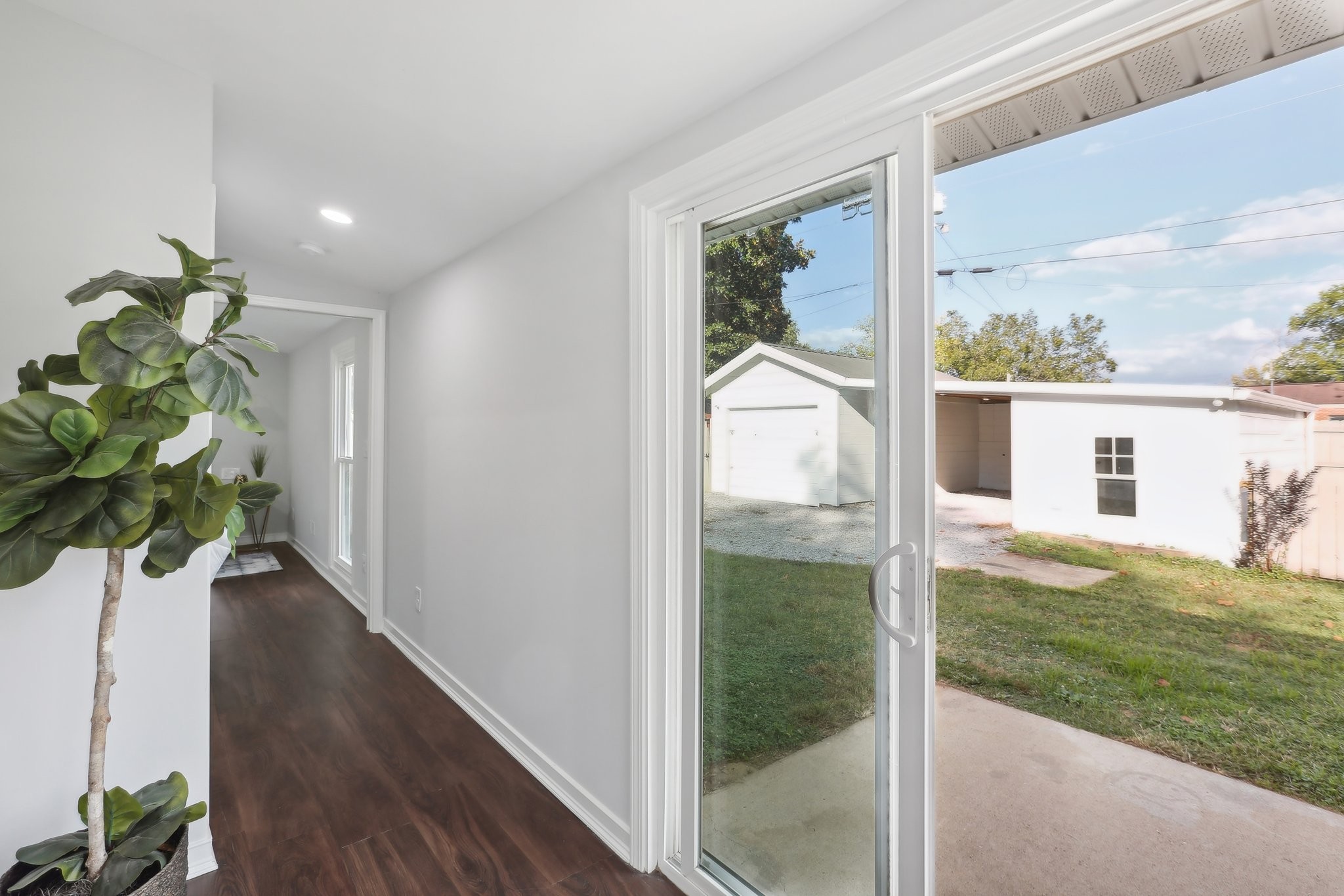 1253 Chickering Dr