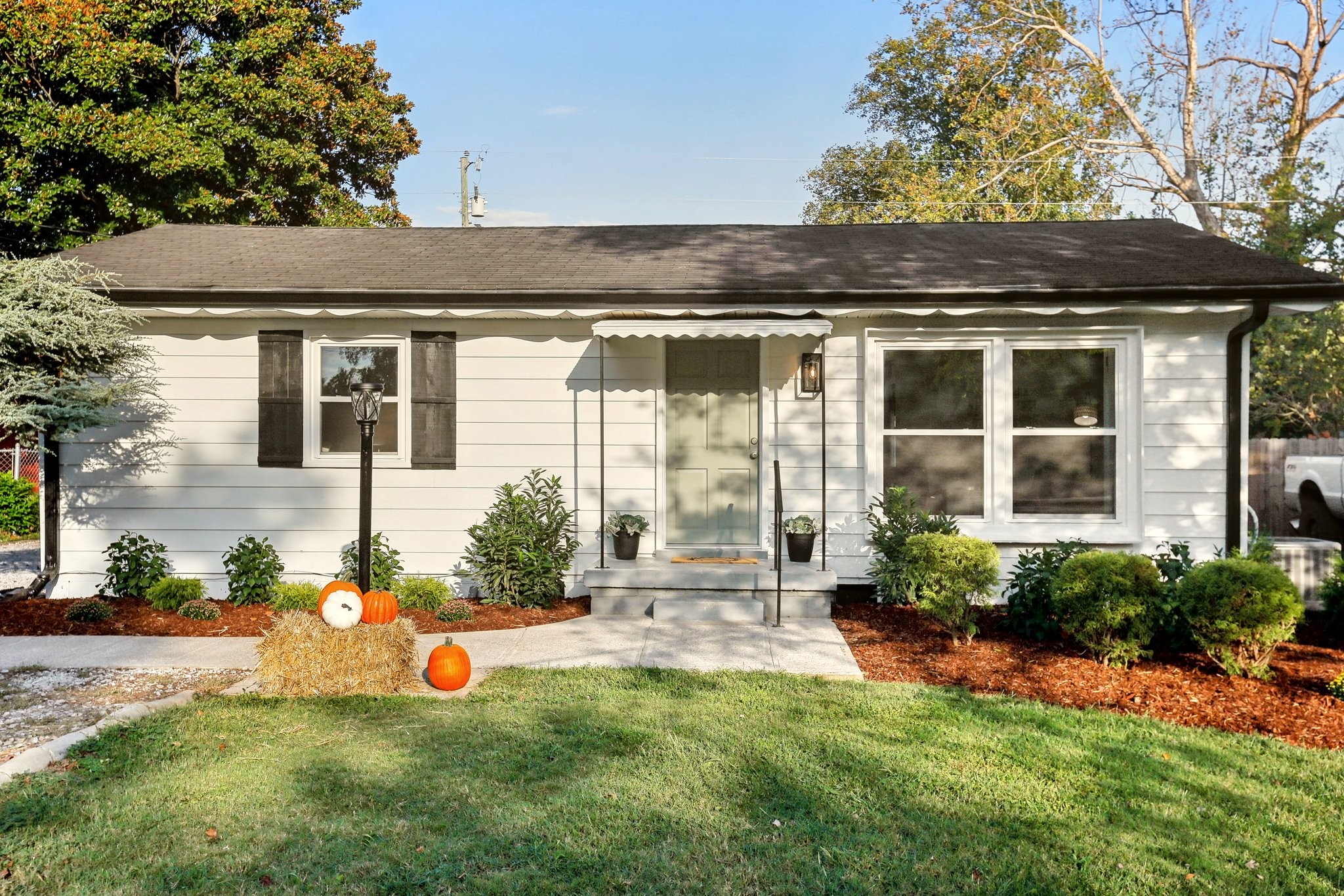 1253 Chickering Dr