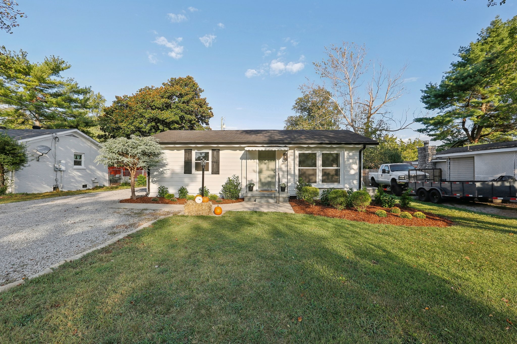 1253 Chickering Dr