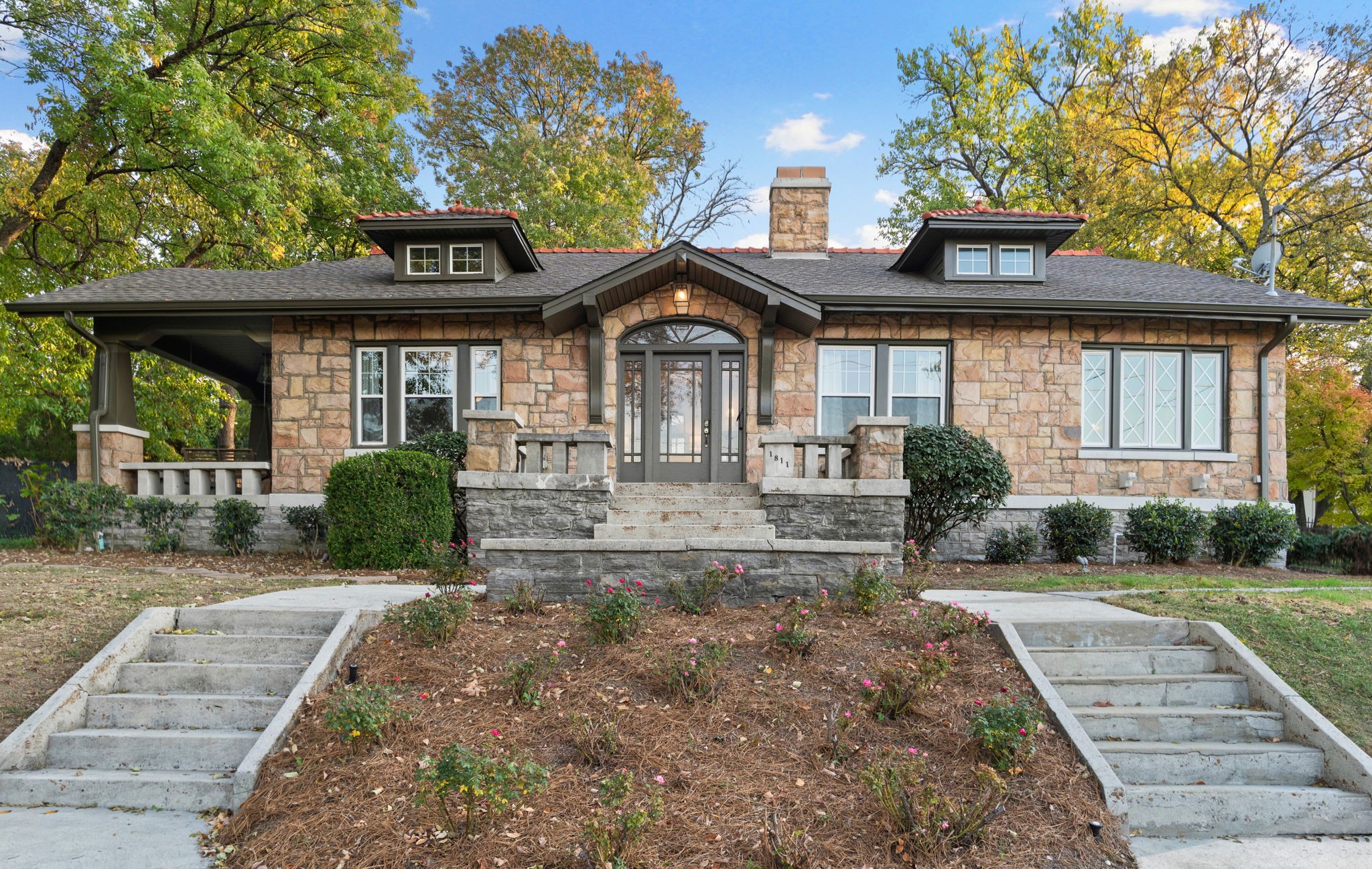 1811 Blair Blvd