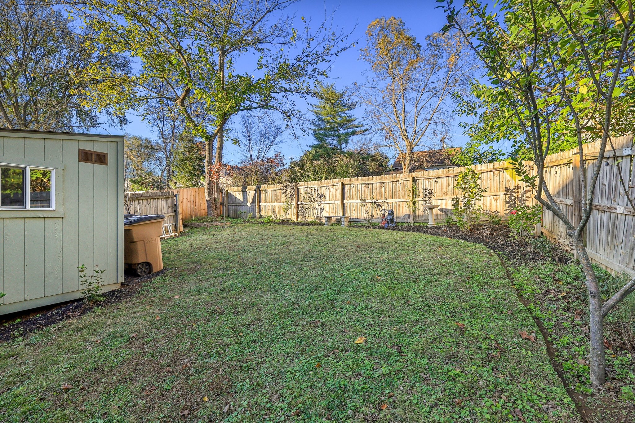 1301 Shelton Ave