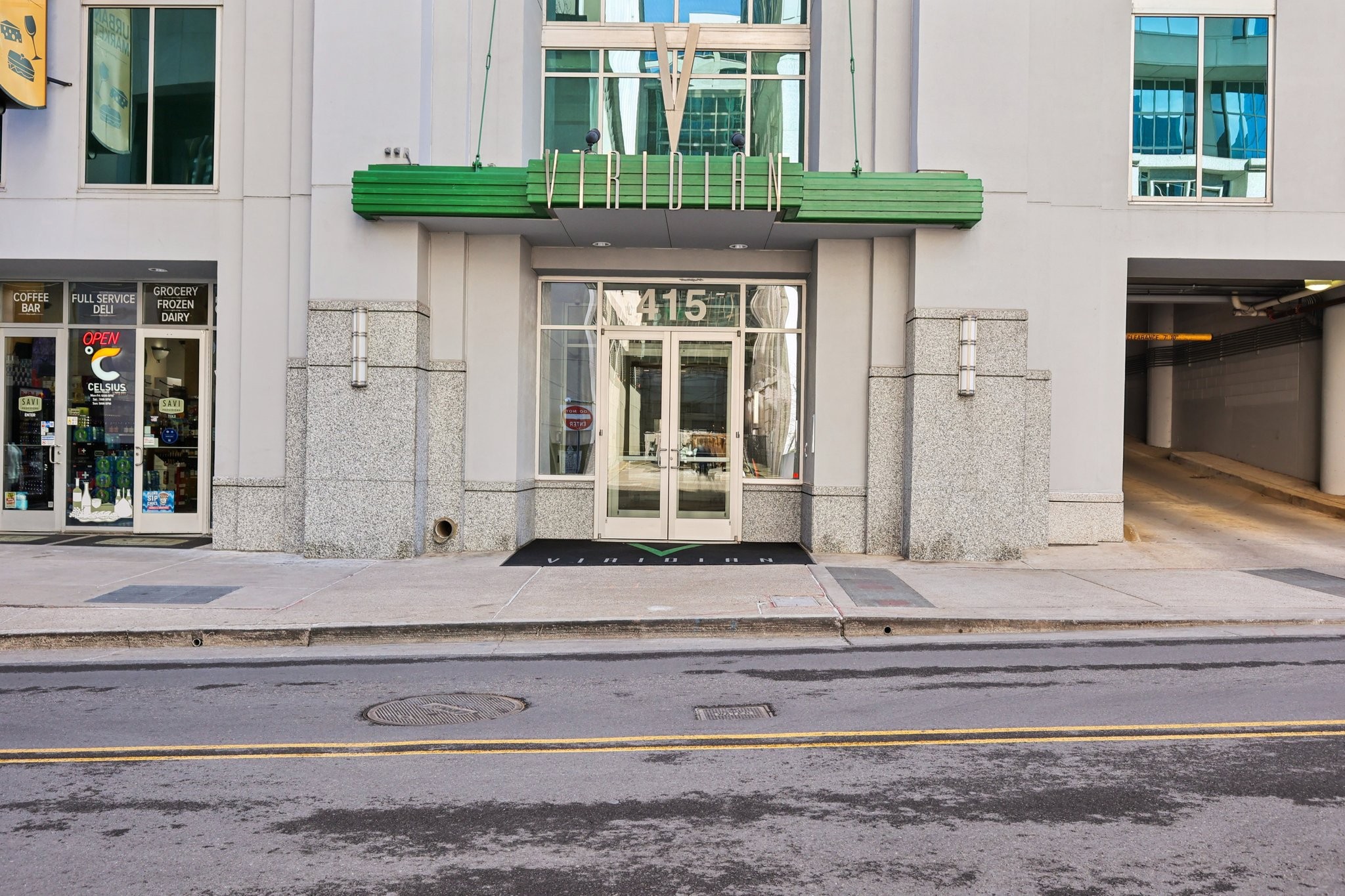 415 Church St Unit: 1104