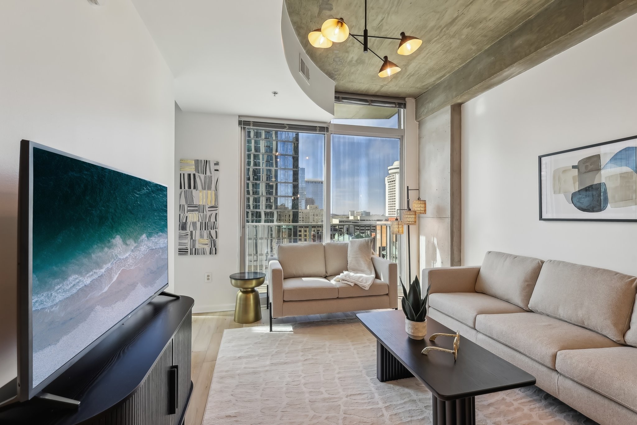 415 Church St Unit: 1104