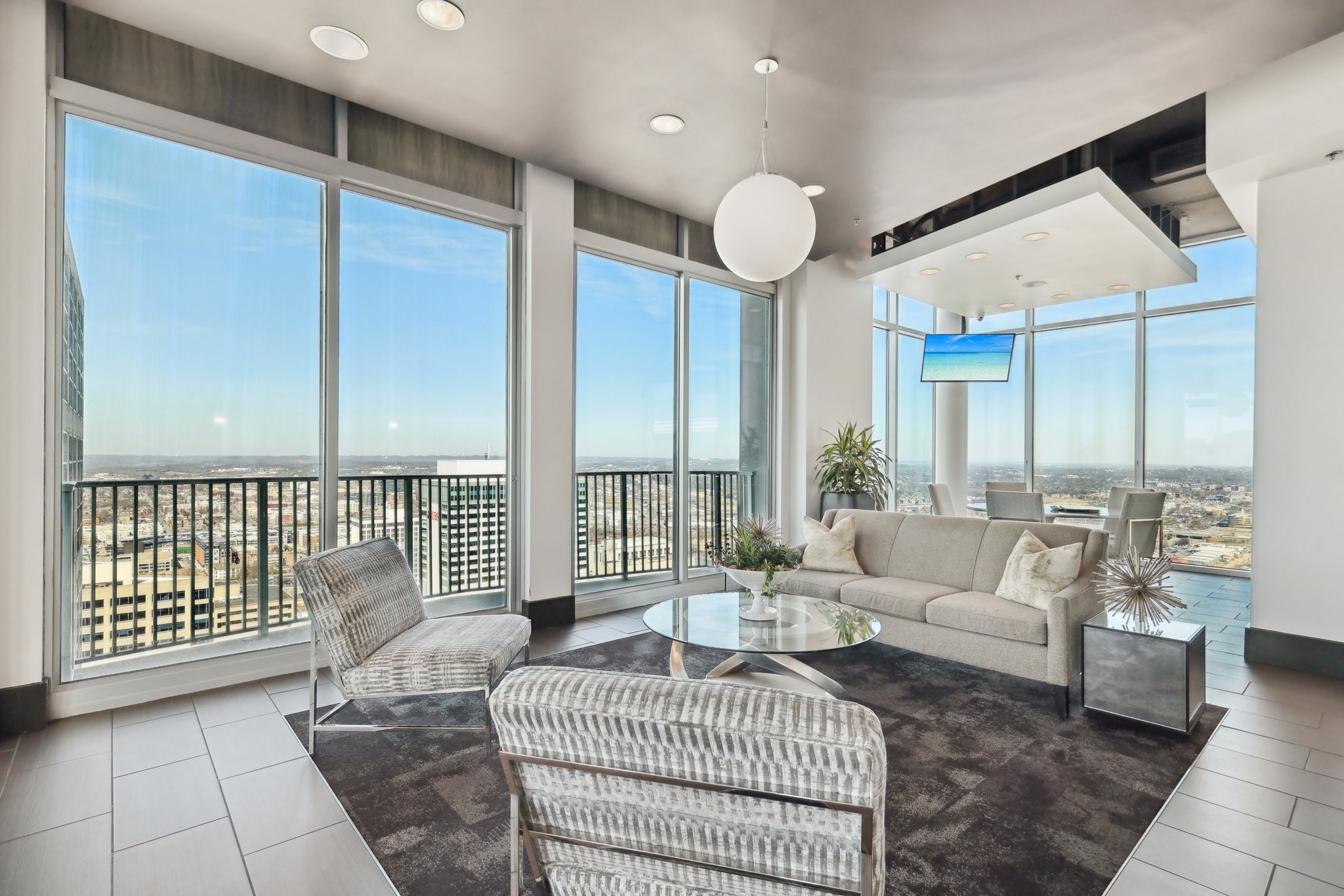 415 Church St Unit: 1104