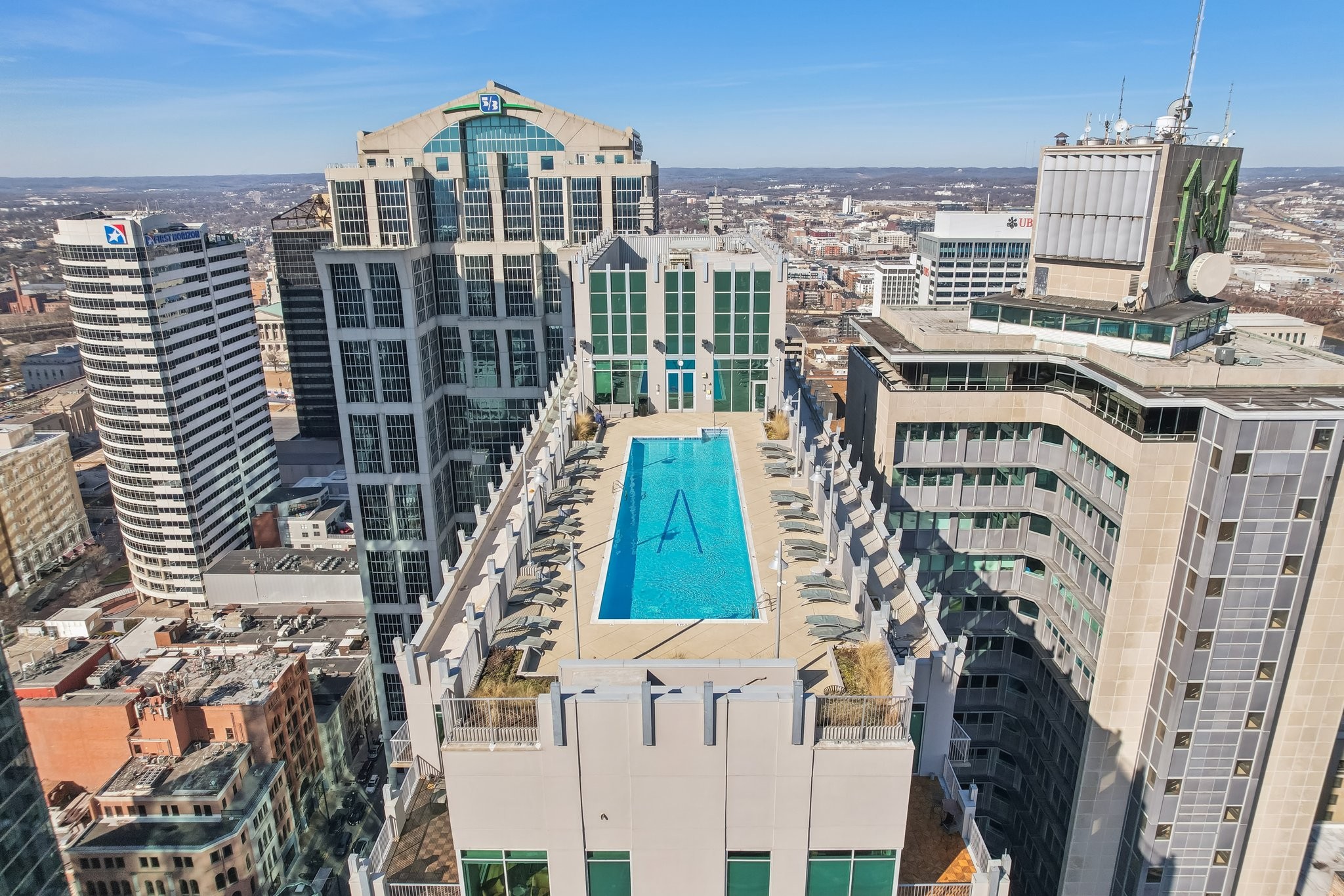 415 Church St Unit: 1104