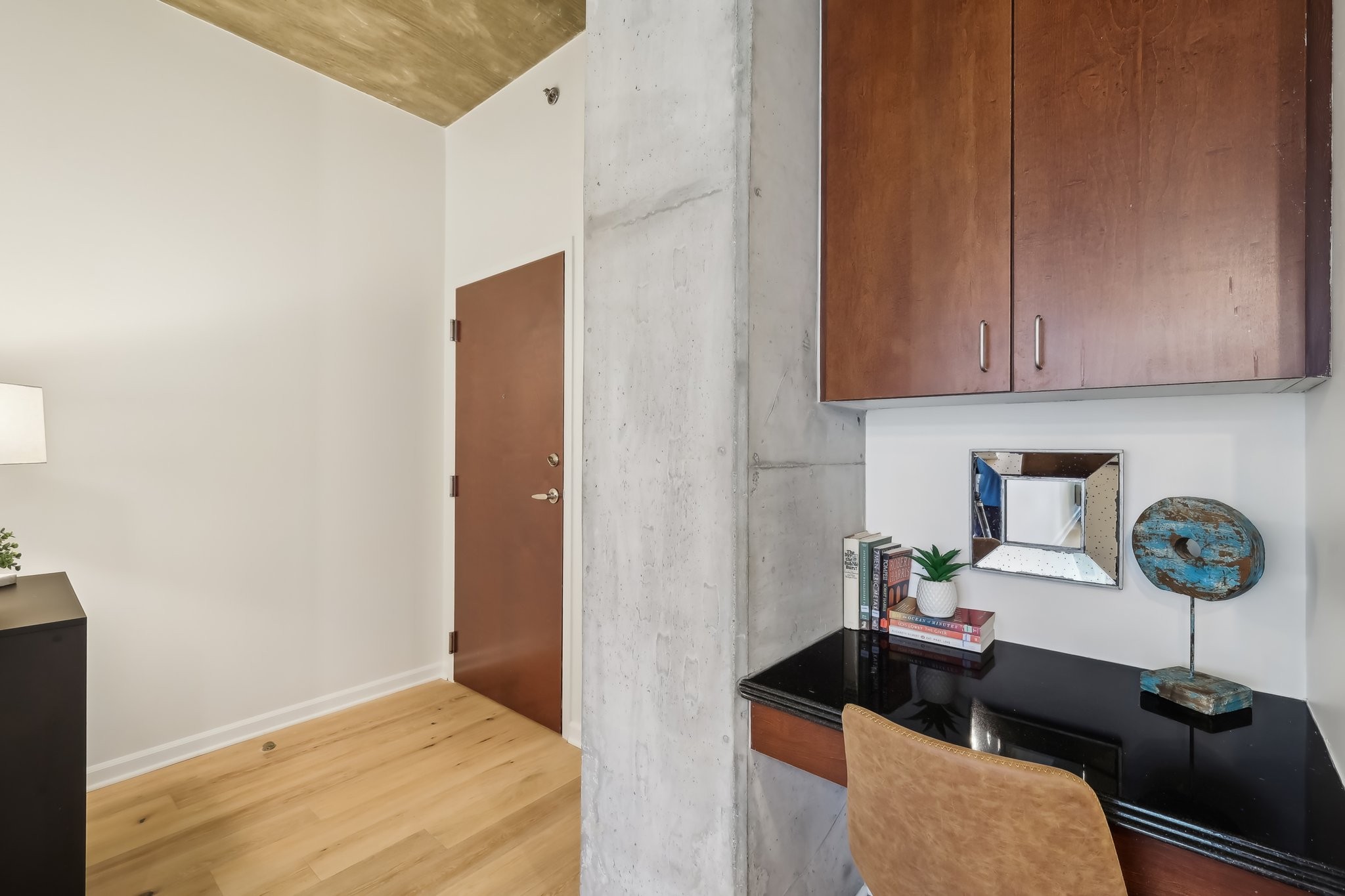 415 Church St Unit: 1104