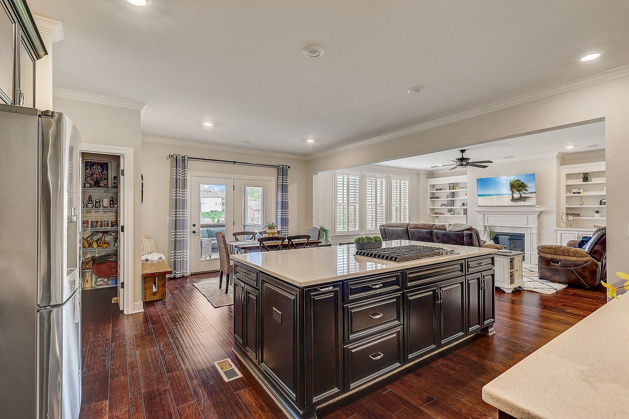 7068 Crimson Leaf Ln