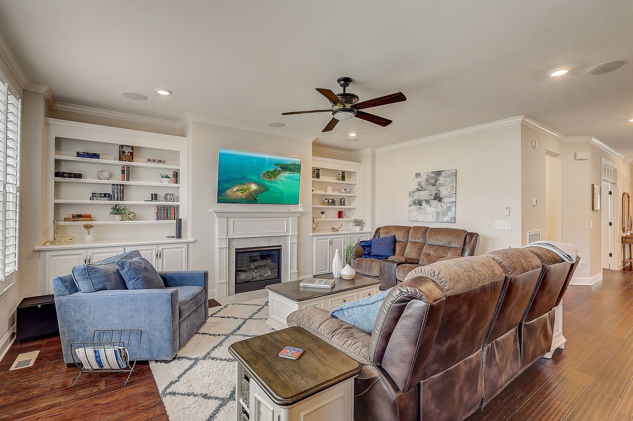 7068 Crimson Leaf Ln