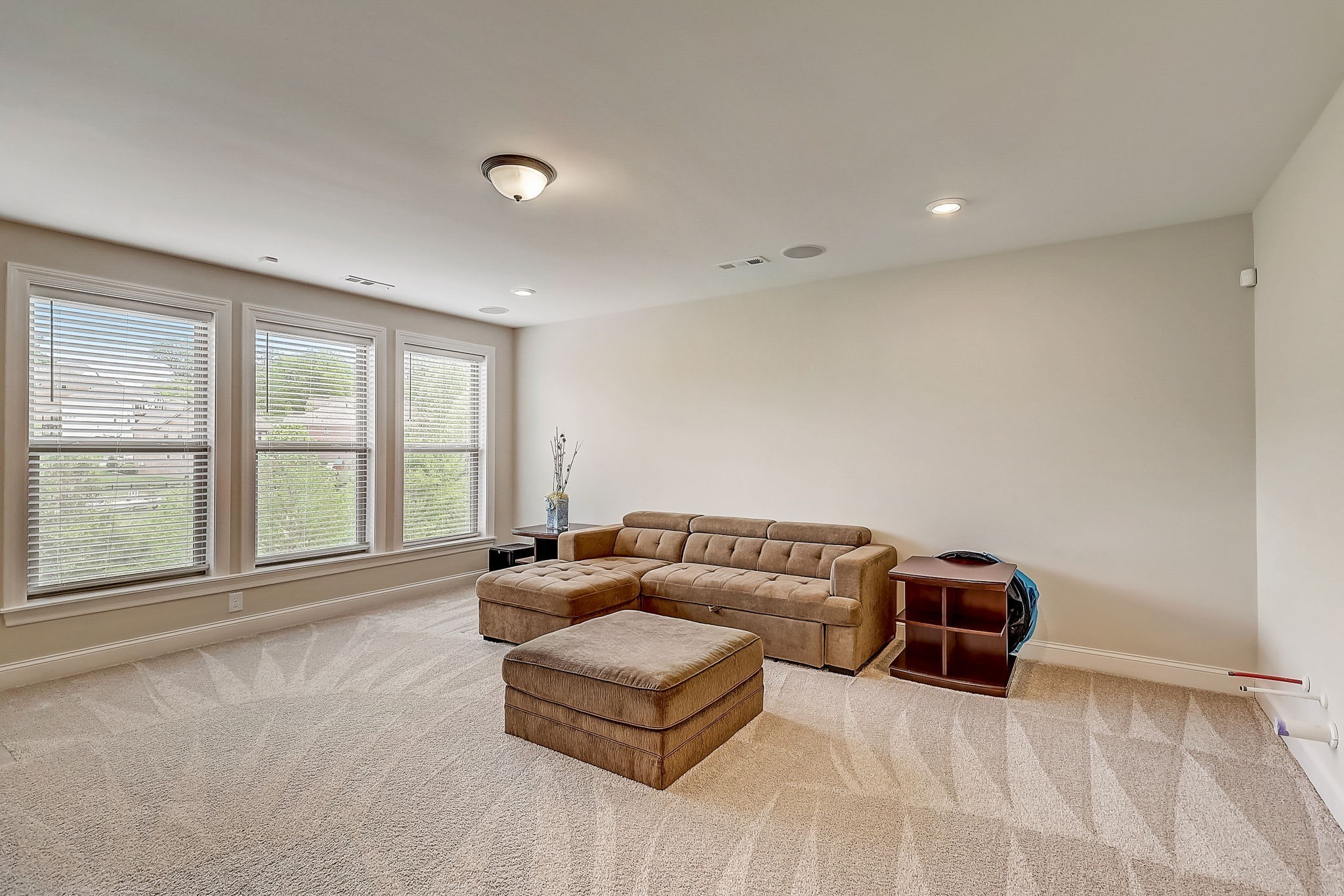 7068 Crimson Leaf Ln