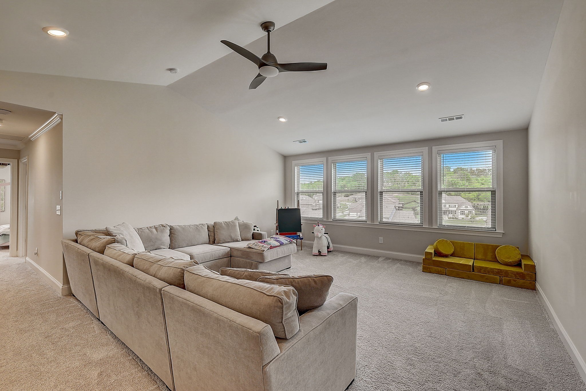 7068 Crimson Leaf Ln