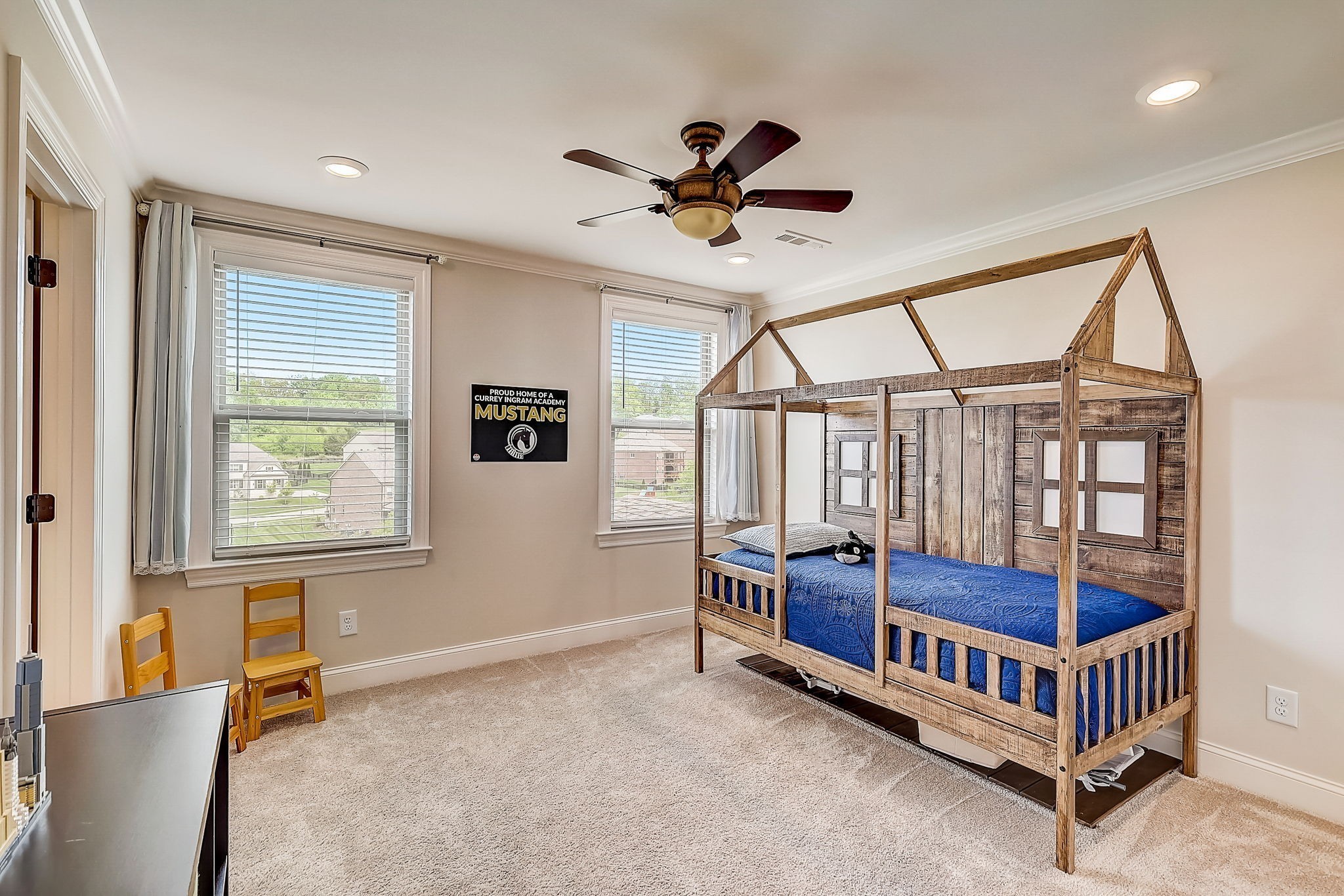 7068 Crimson Leaf Ln