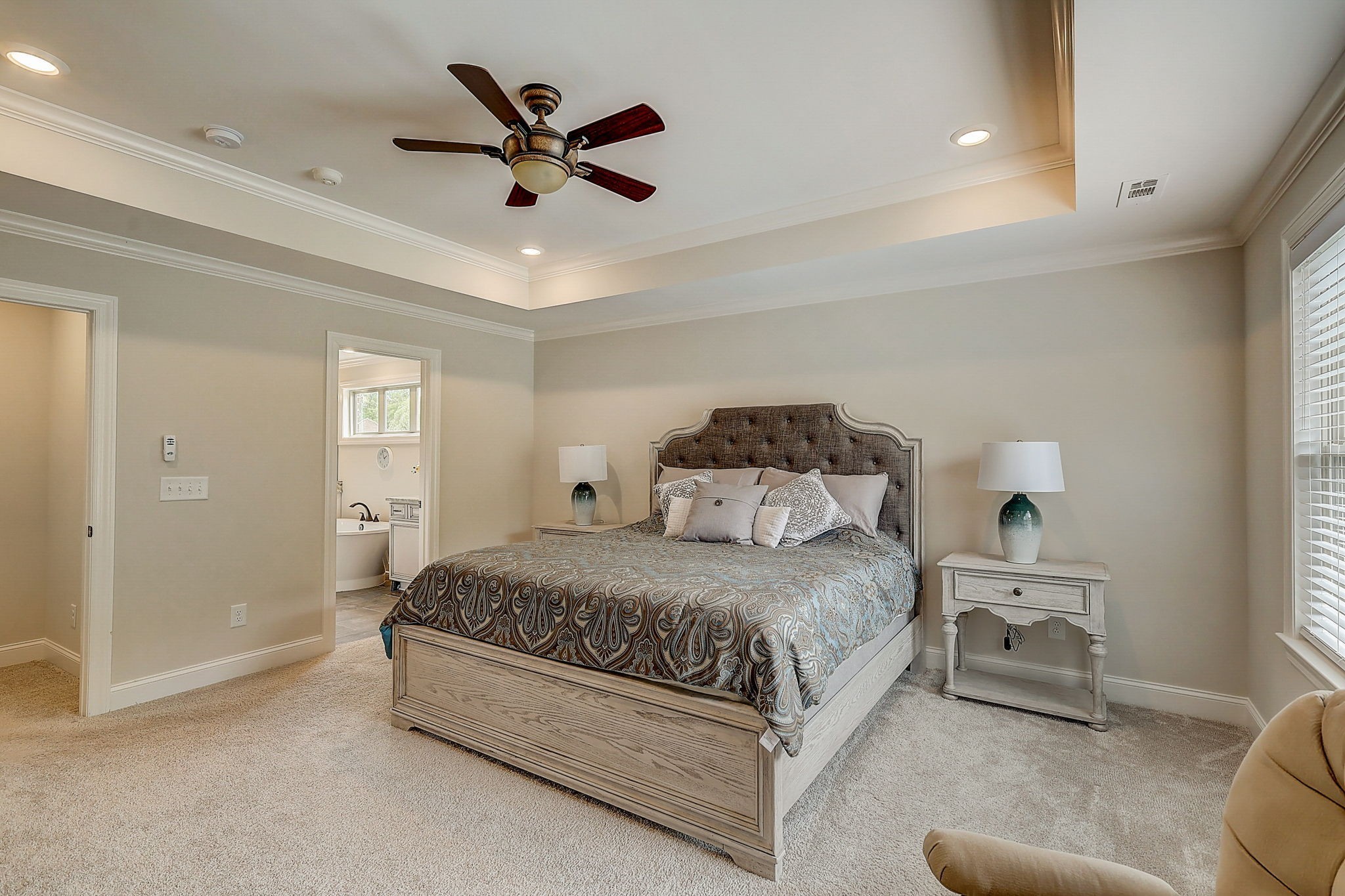 7068 Crimson Leaf Ln