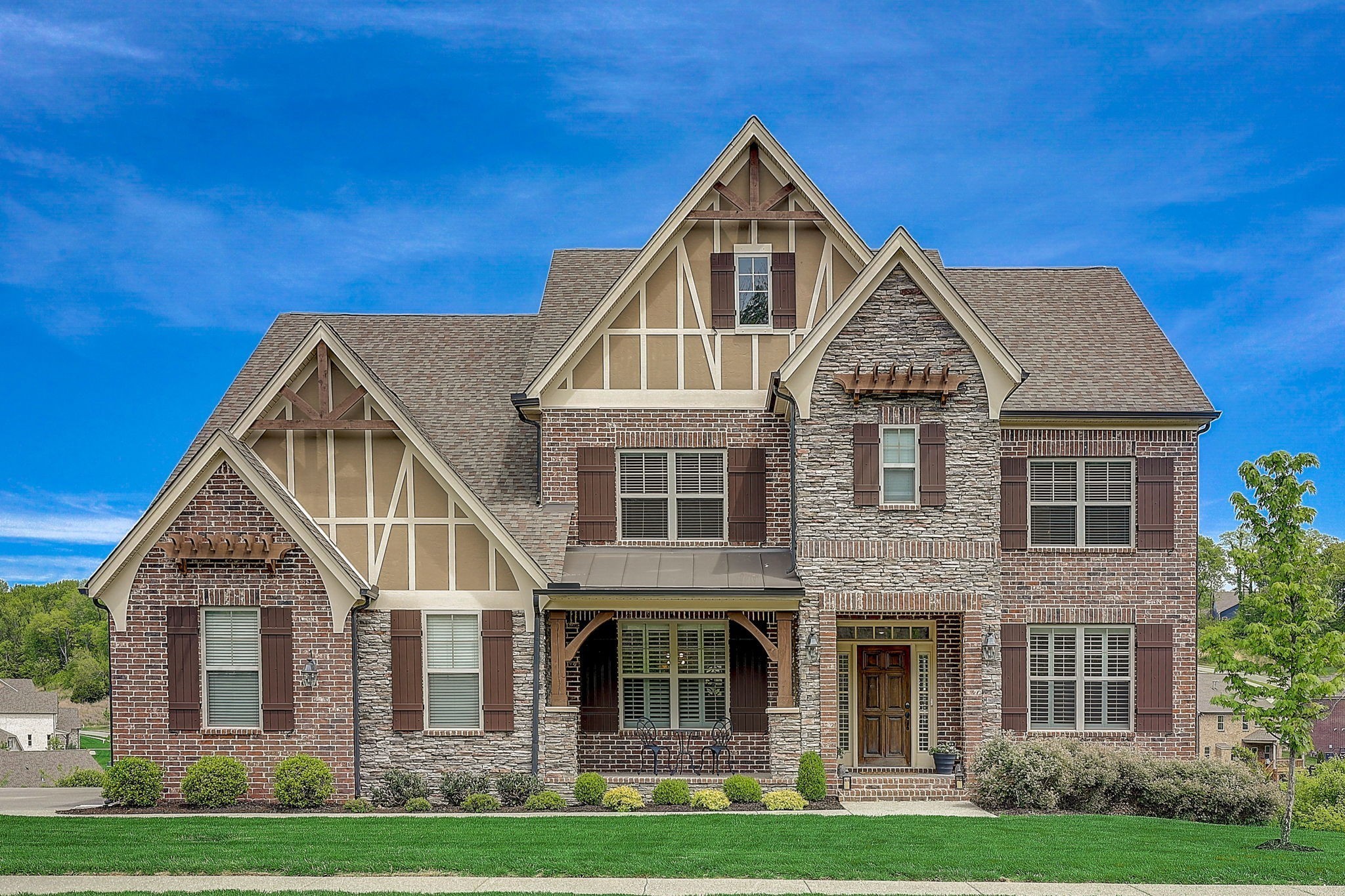 7068 Crimson Leaf Ln