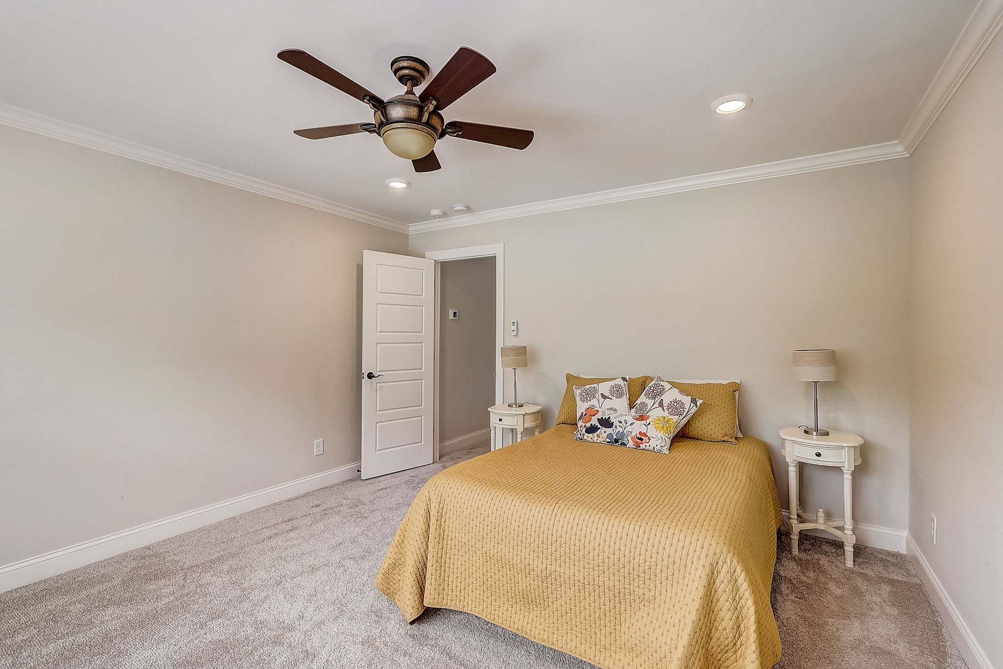 7068 Crimson Leaf Ln